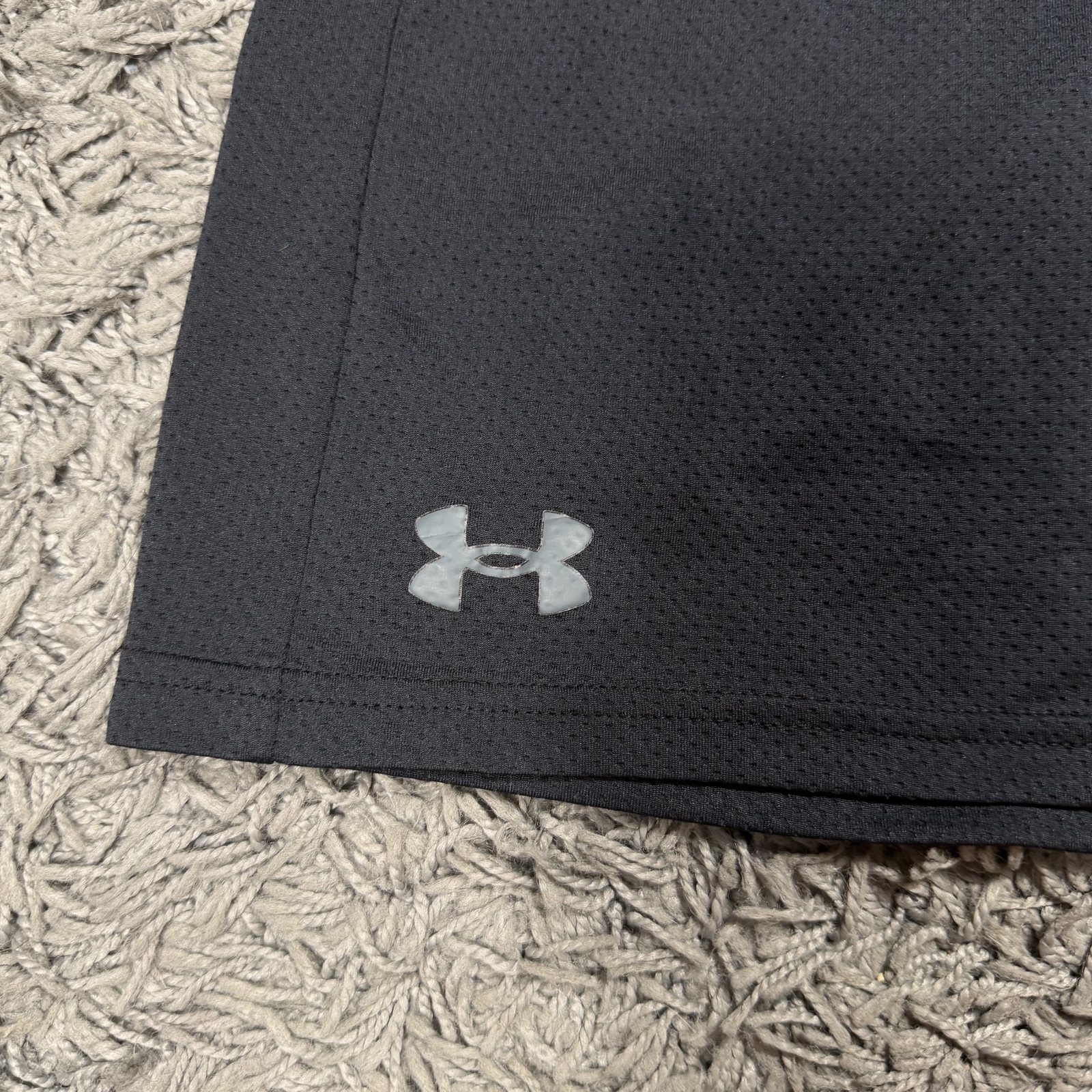 Under Armour Black Mesh Athletic Shorts Small Loose Fit image 3
