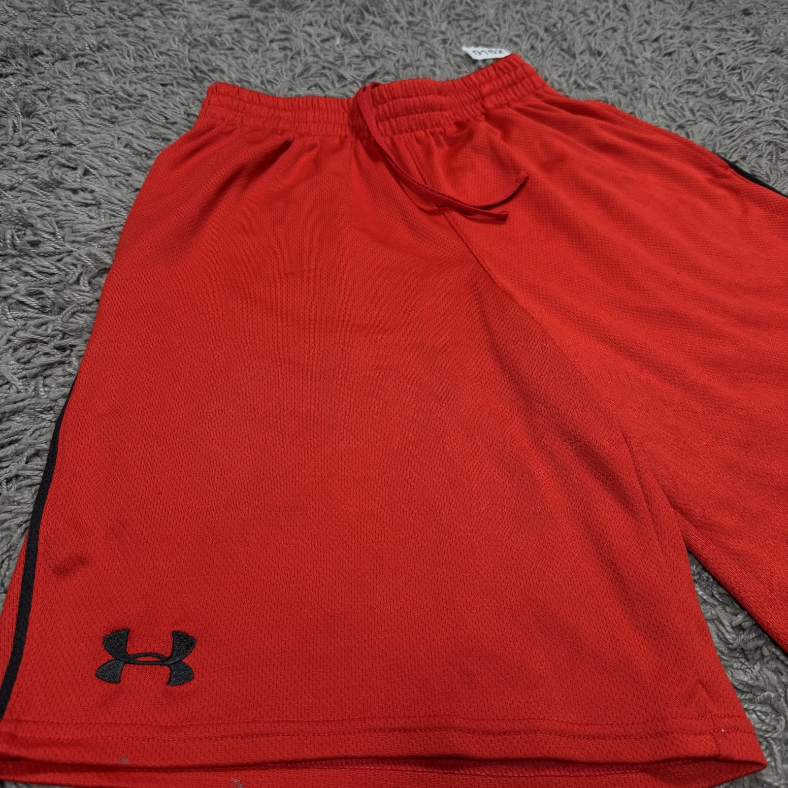 Under Armour Red Athletic Shorts Small Loose Fit Breathable image 2