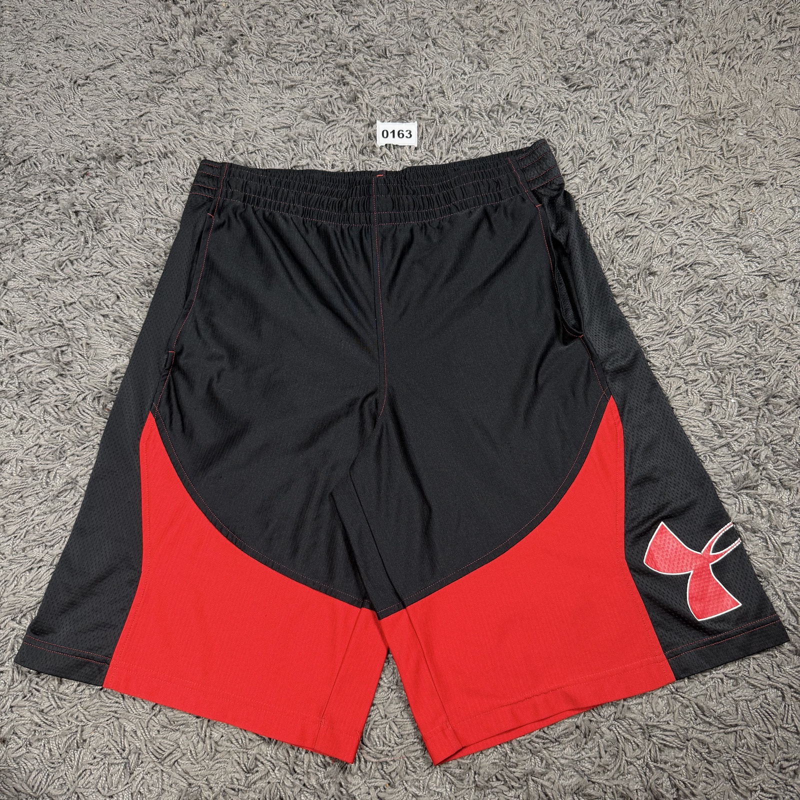 Under Armour Black & Red Loose Fit Sports Shorts SM