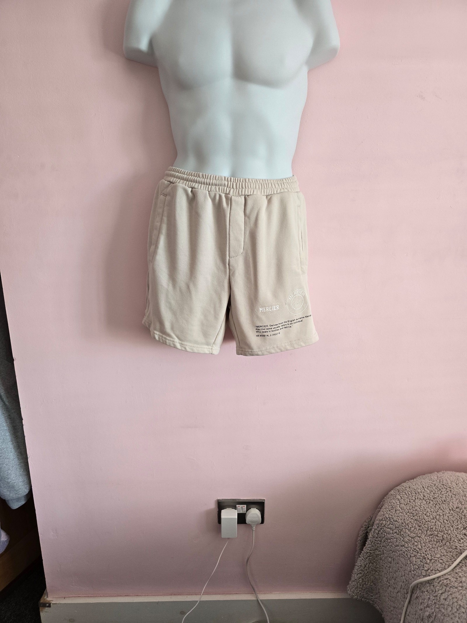 Mercier Beige Cotton Shorts Medium with Logo & Pockets