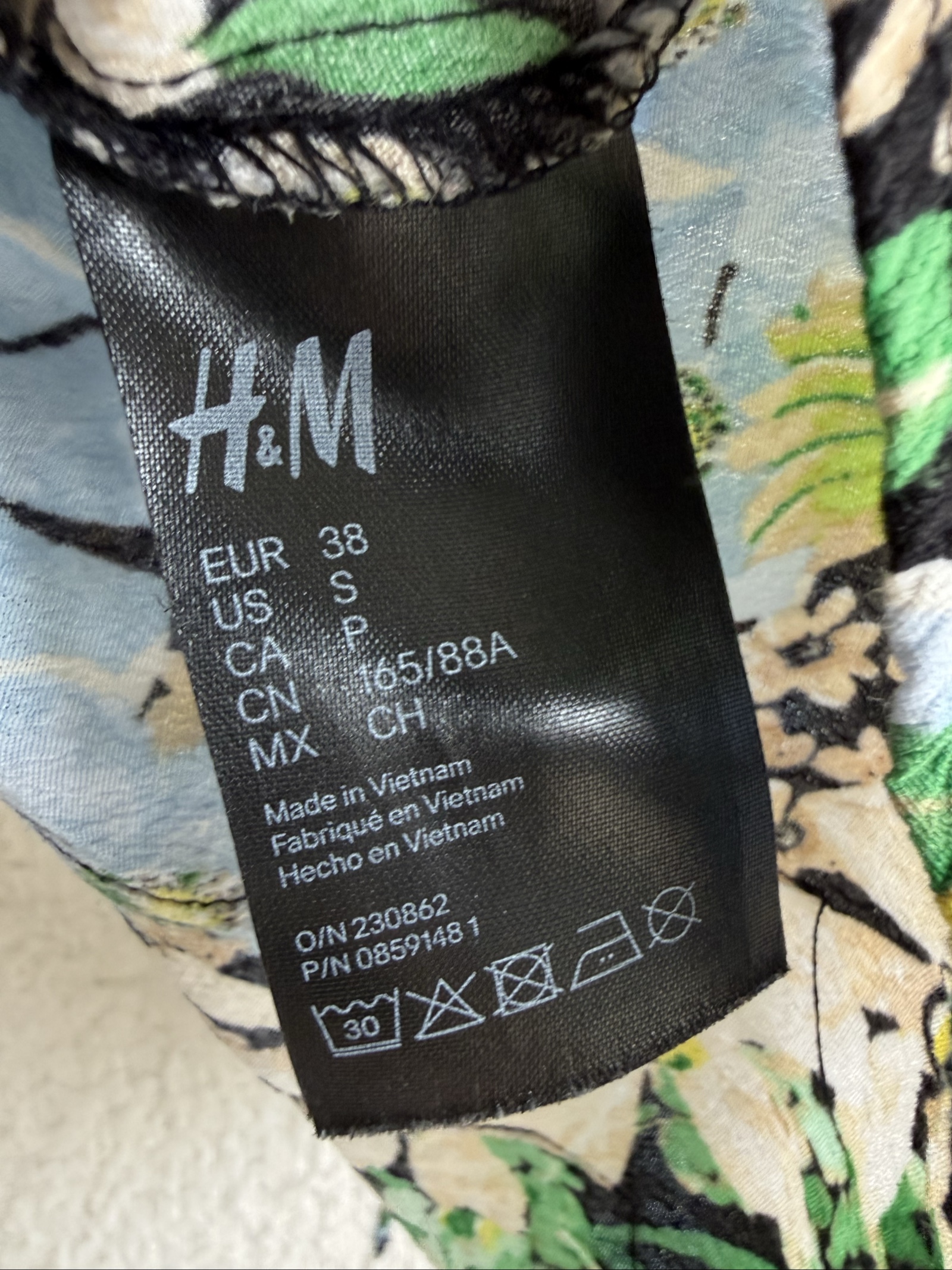 H&M Black Green Blue Floral Puff Sleeve Wrap Top UK 10 Summer Casual Chic image 6