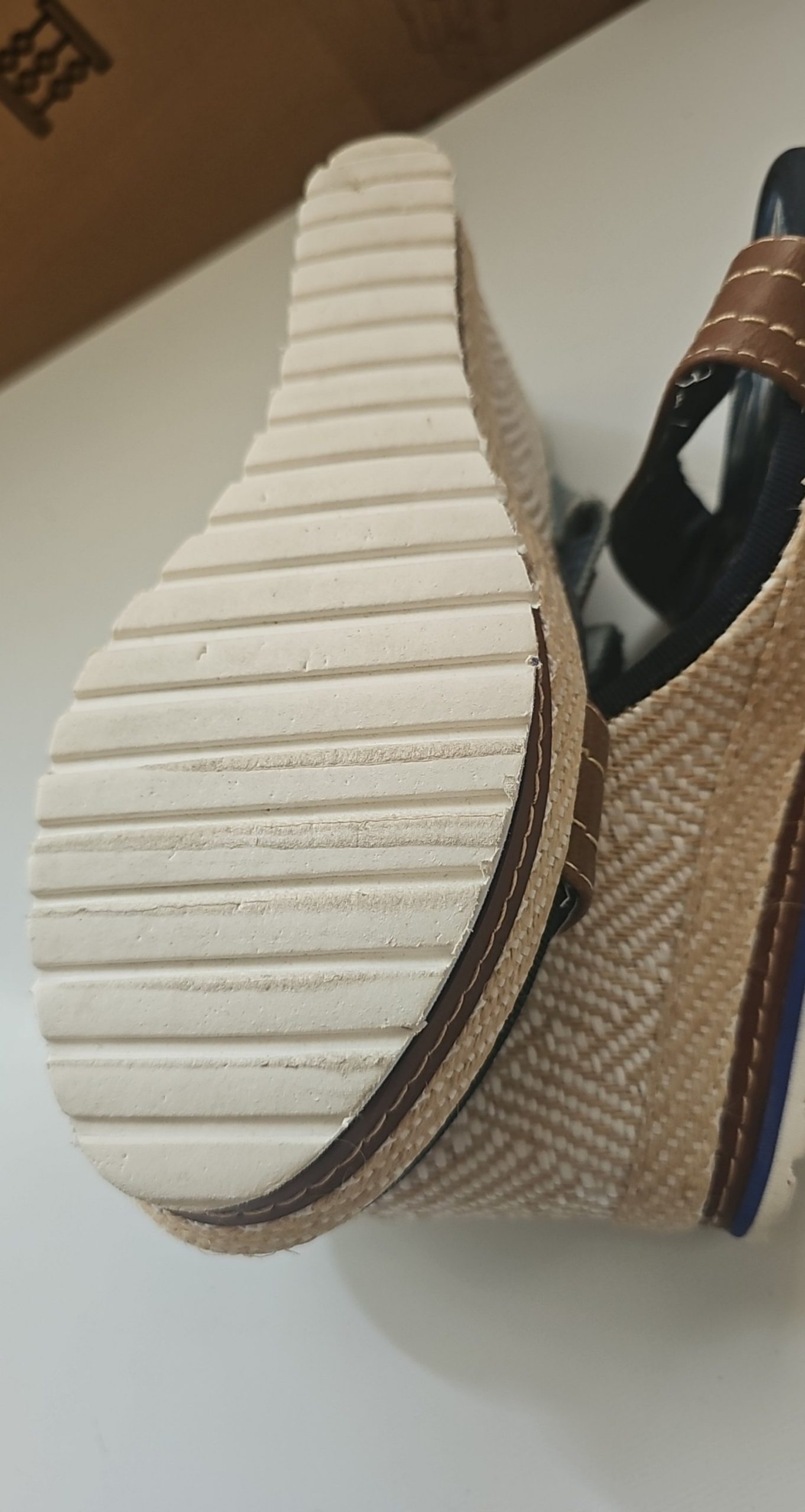 Escape Brown & Green Wedge Sandals Simple Design Women's Other image 4