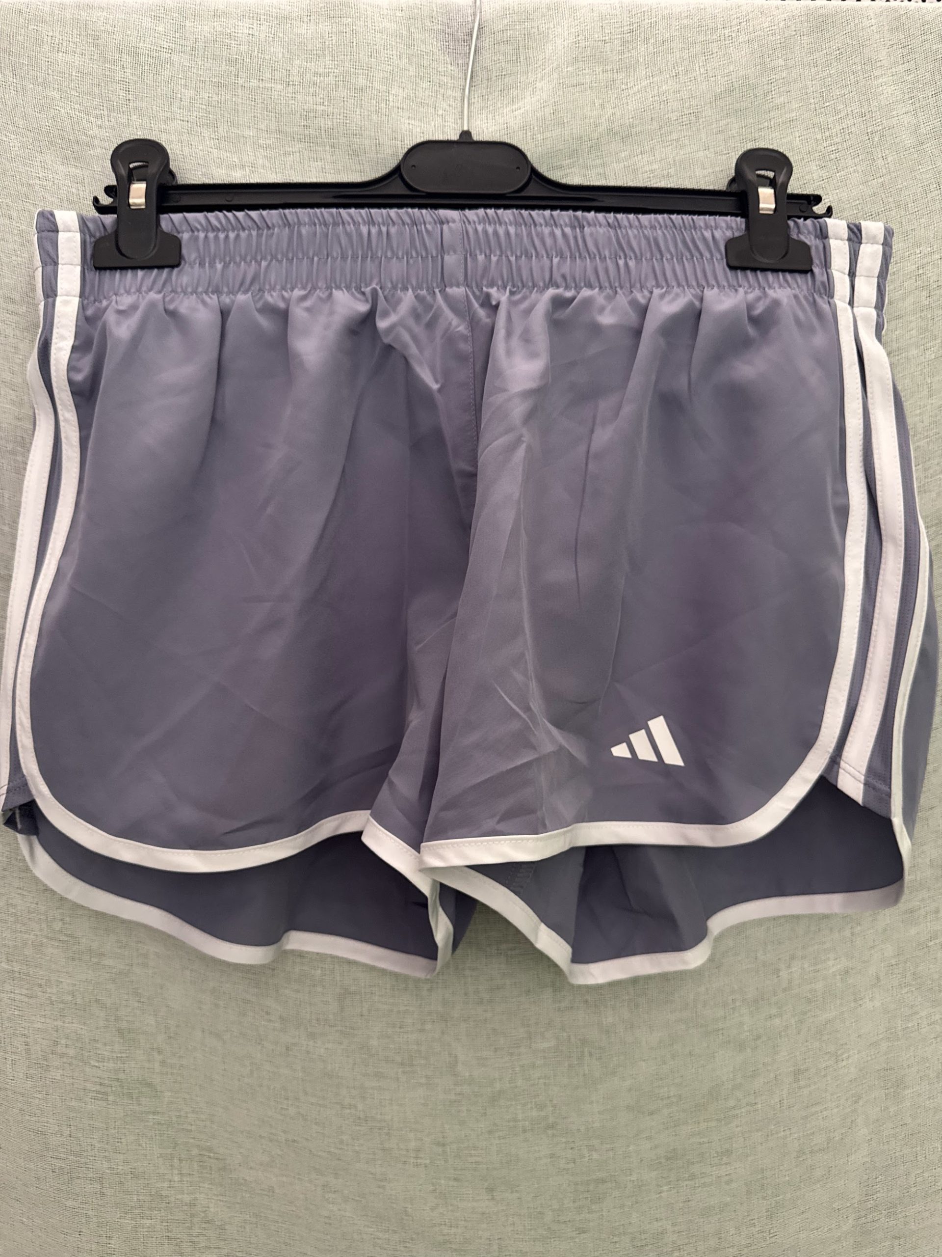 Short running Adidas M20 4" – Lila, talla M, nuevo