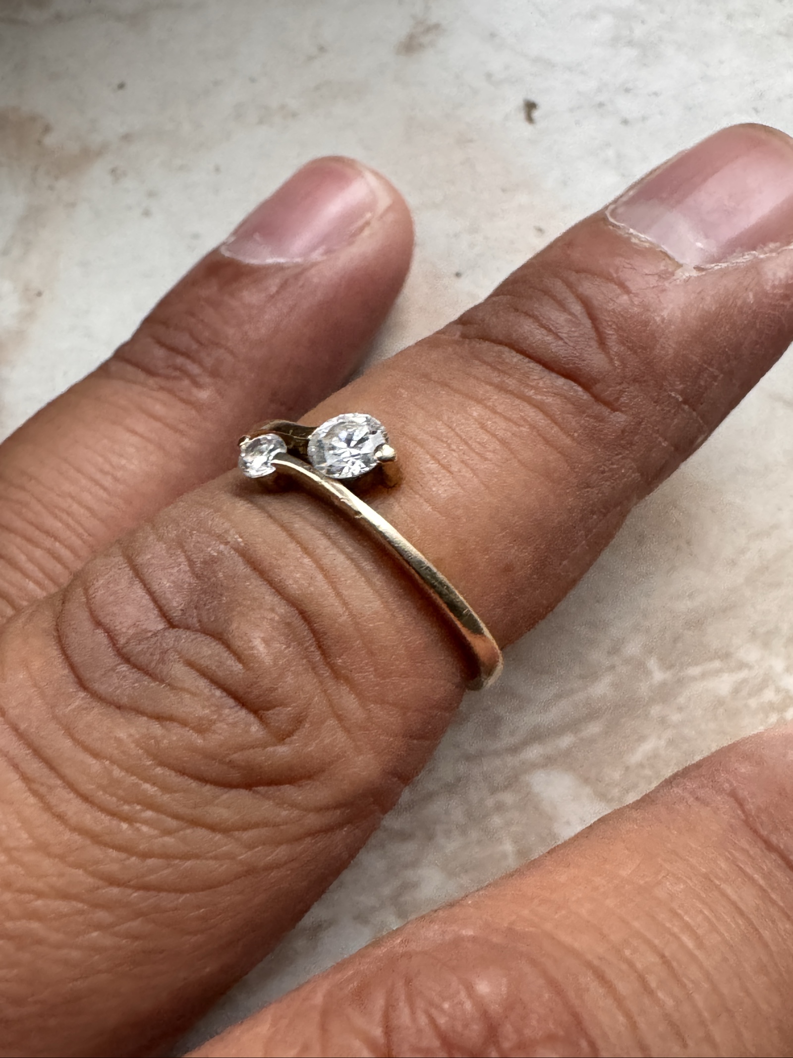 9kt & White Crystal Open Ring Size 55 Elegant Design