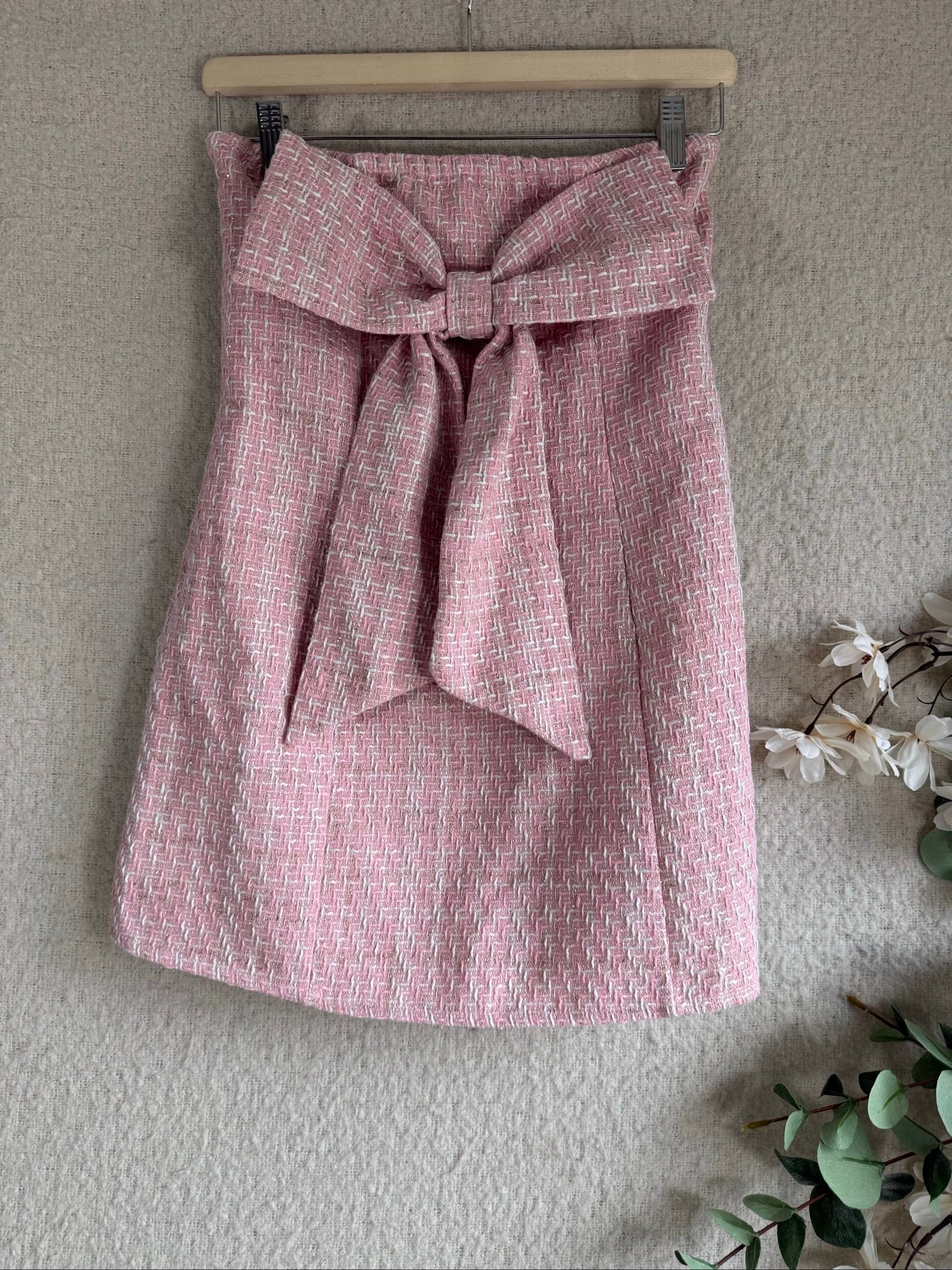 Shein Pink & White Tweed Skirt XS with Bow Detail Stylish Elegant Skirt