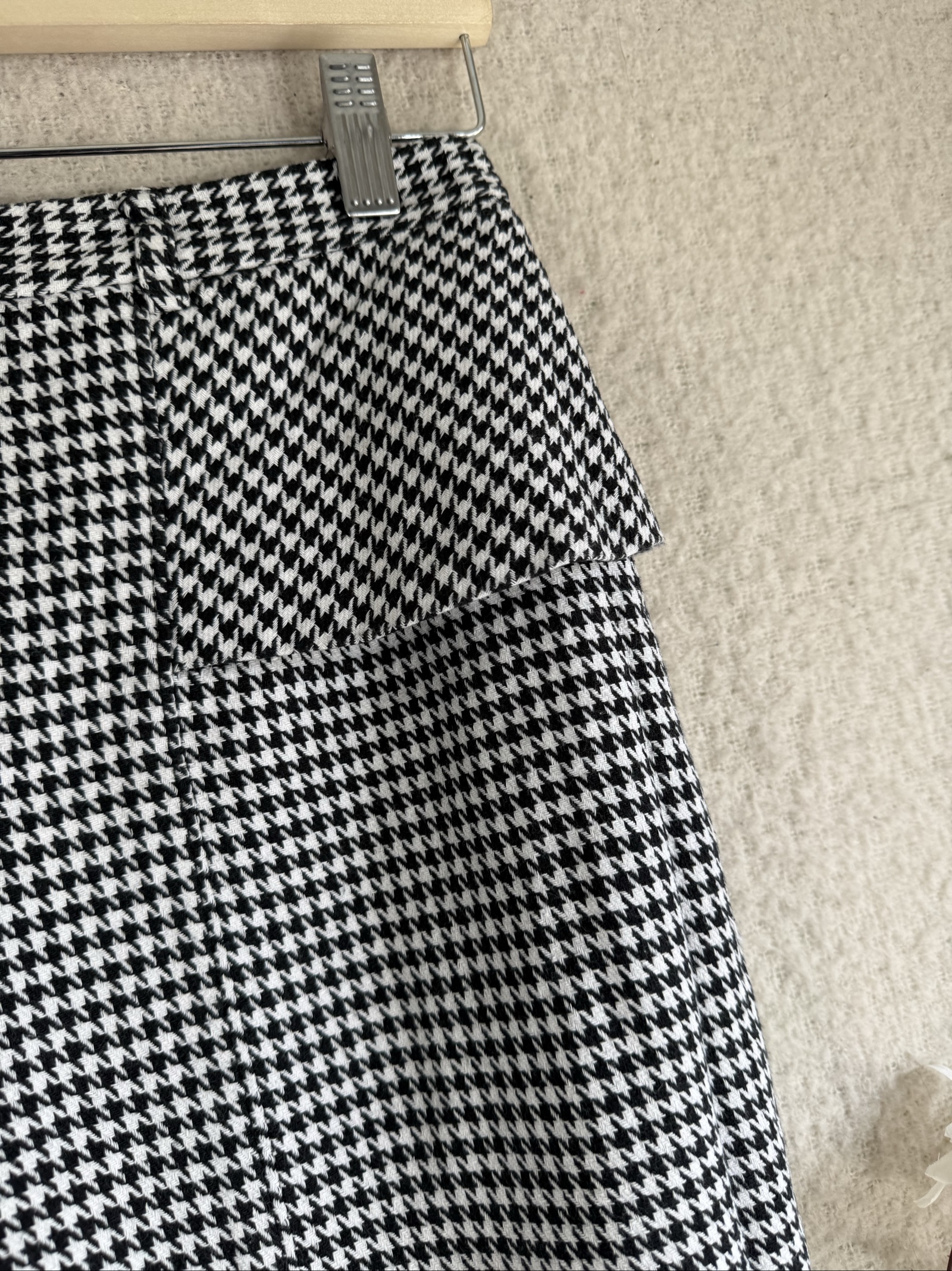 Oasis Black & White Houndstooth Pencil Skirt UK 10 Classic Office Wear image 2
