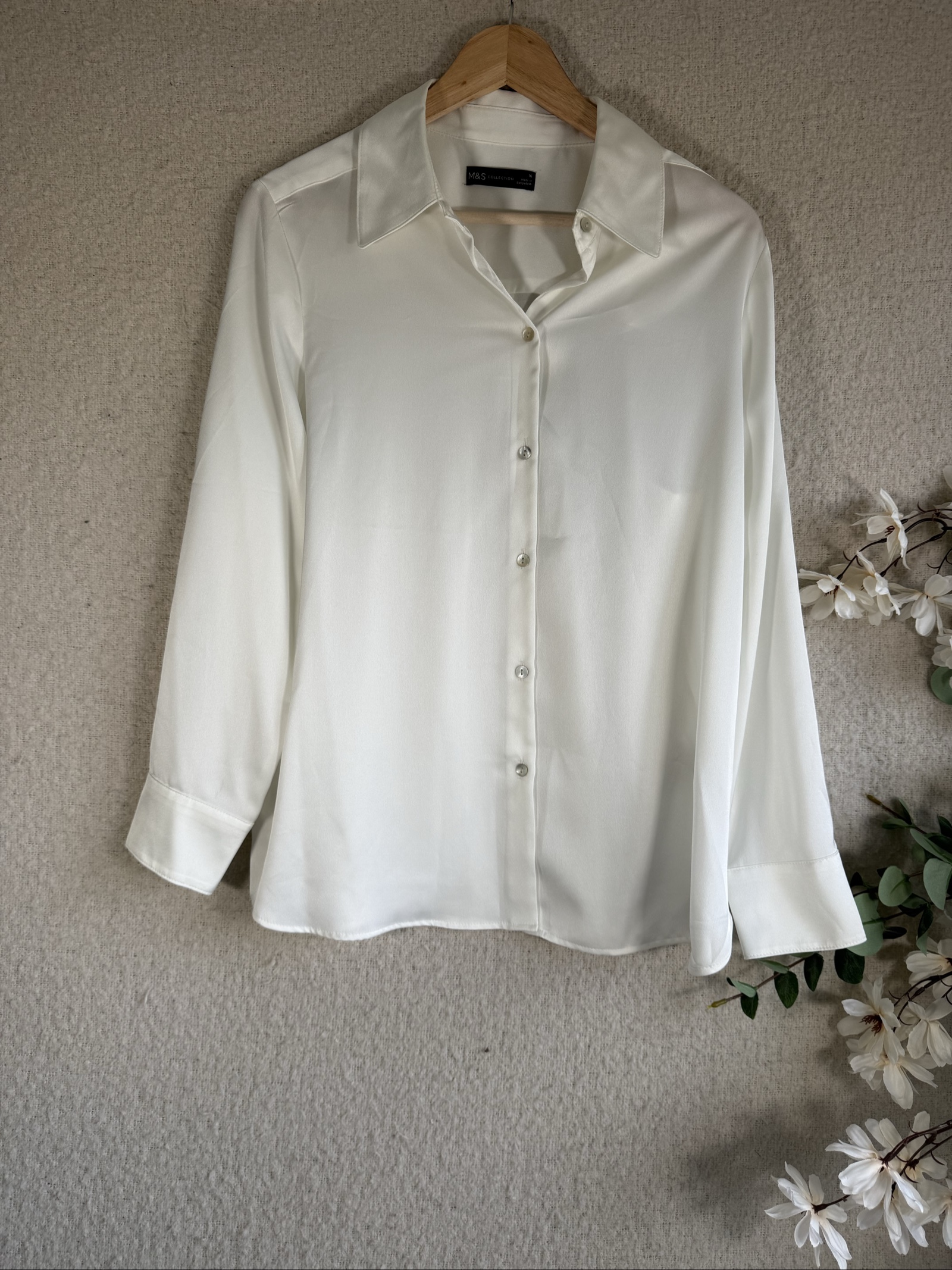 M&S Collection Ivory Satin Button Up Shirt UK 16 Elegant Classic Collar