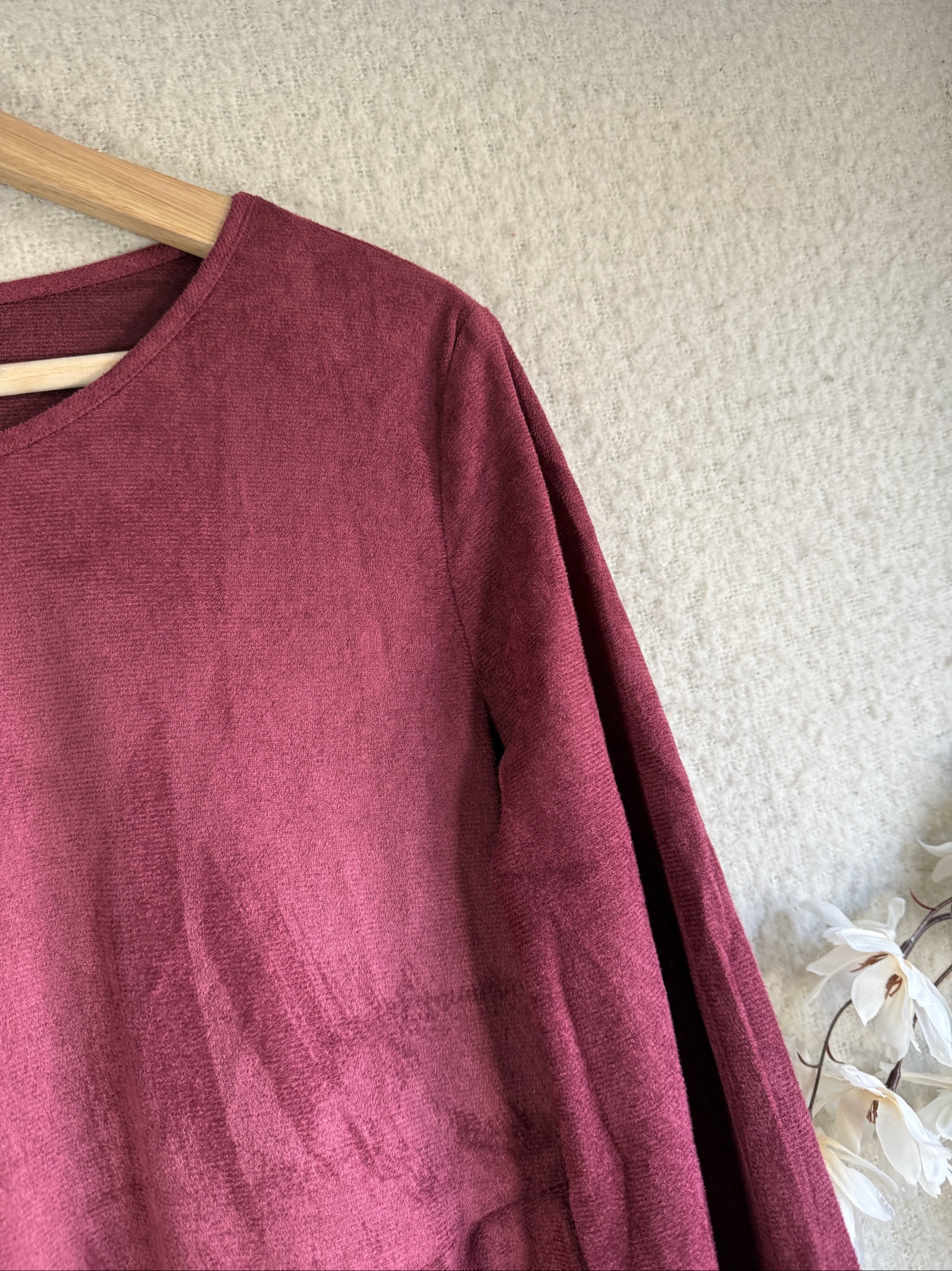 Emery Rose Burgundy Long Sleeve Dress Medium Soft Polyester Relaxed Fit image 2