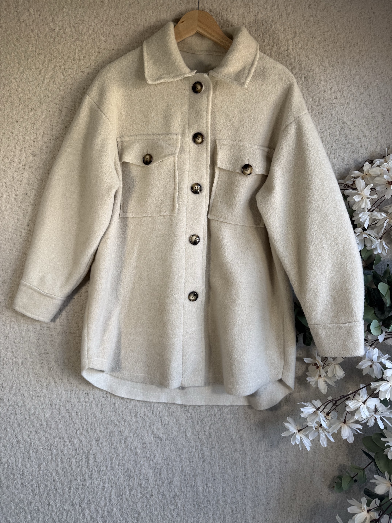 Cream Wool Blend Overshirt Jacket Size UK 8 Button Front Casual Chic