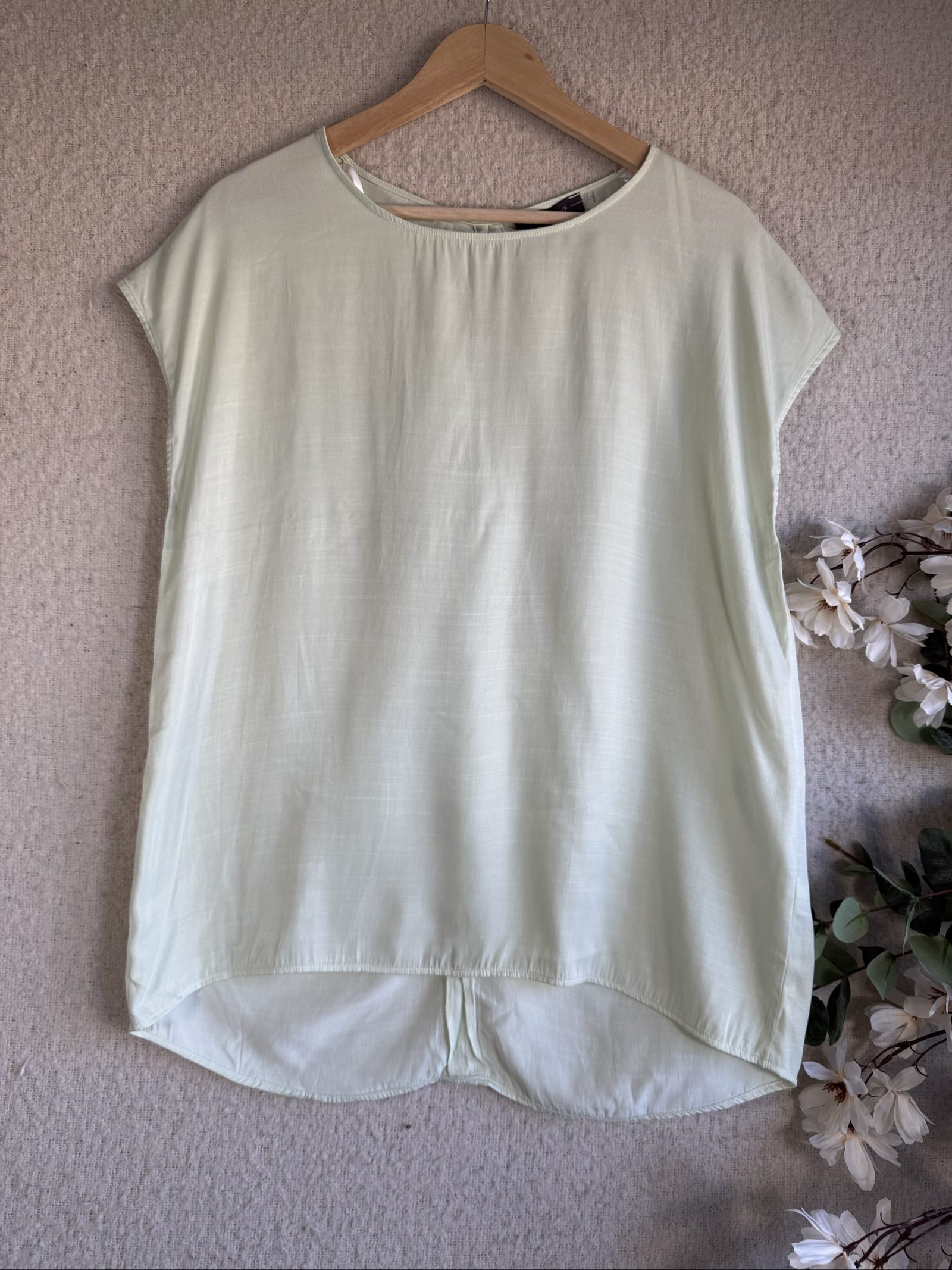 Primark Light Green Blouse Top UK 14 Casual Lightweight Summer Style
