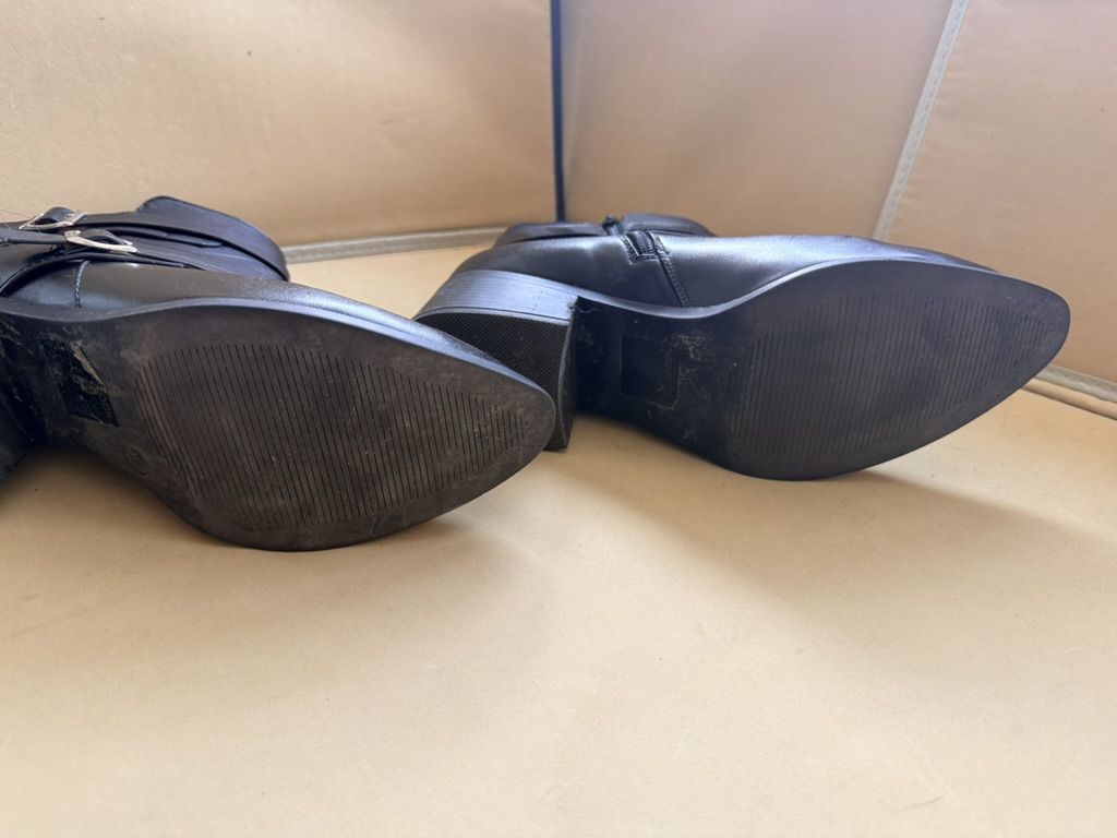 Black Leather Ankle Boots Size 8 Pointed Toe Buckle image 3