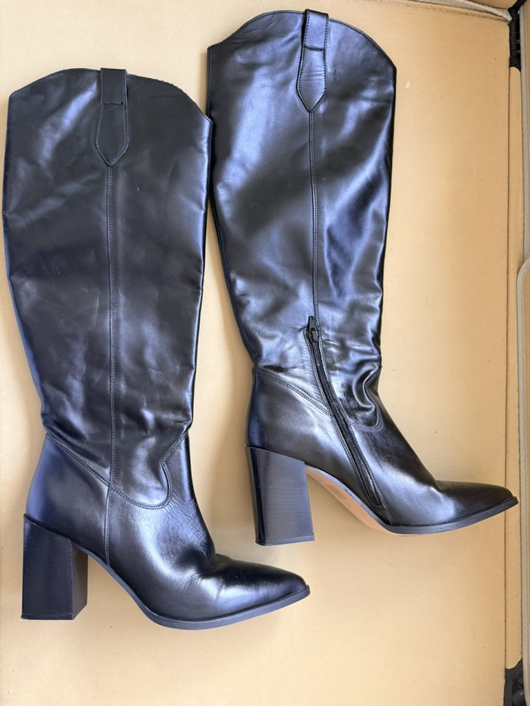 Black Leather Knee-High Boots Size 8/42 with Block Heel