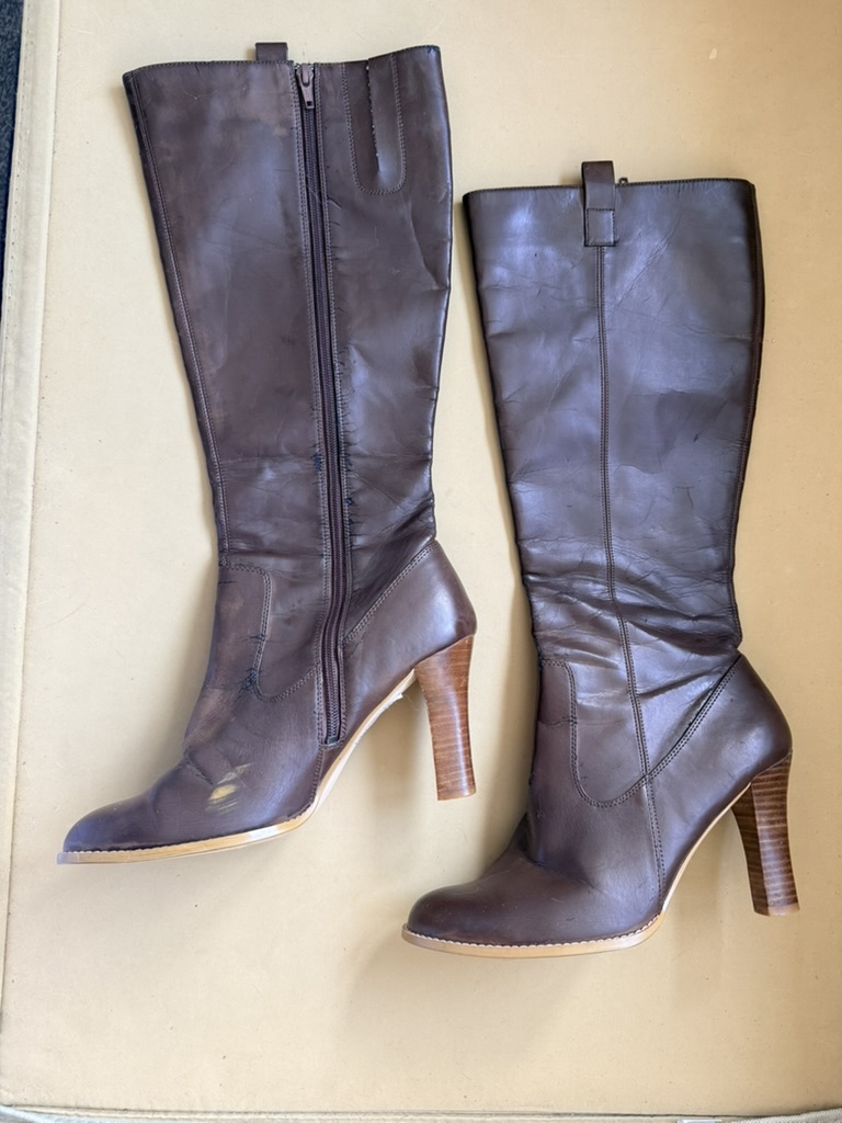 Brown Genuine Leather Knee High Boots Size 8 Heeled Side Zip image 2