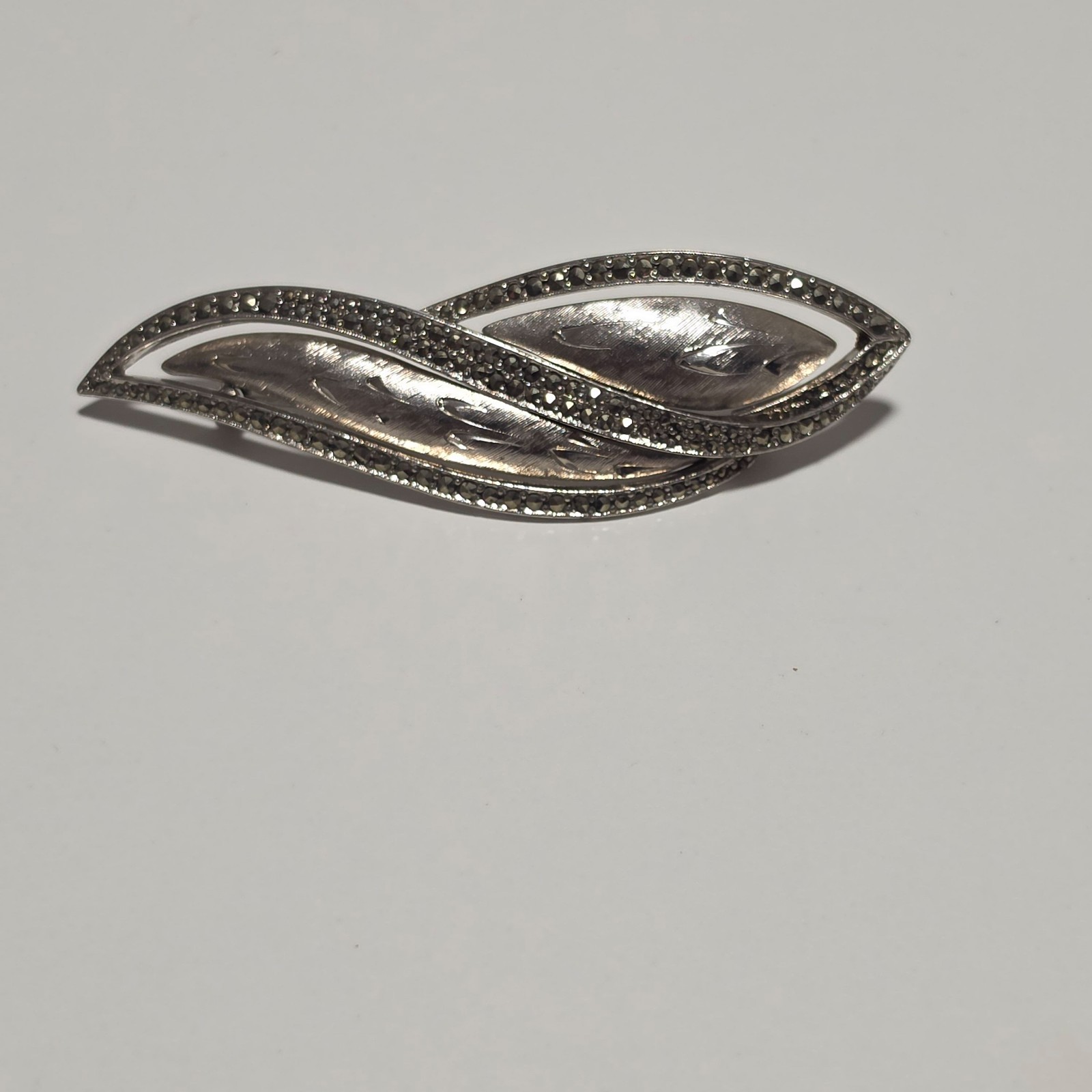 Costume Silver Marcasite Leaf Shaped Brooch Elegant Vintage Pin