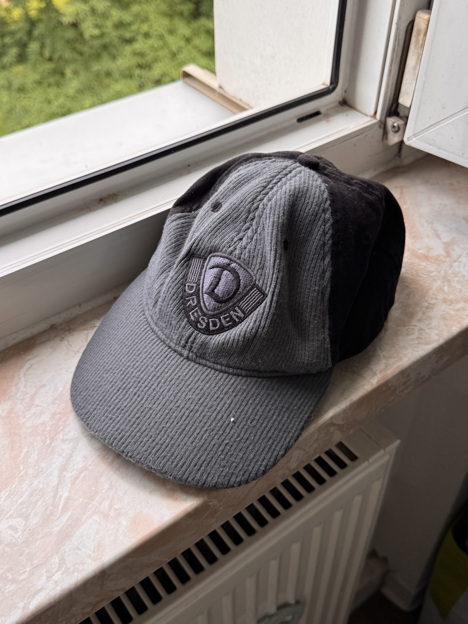 Dynamo Dresden Grey & Black Cap One Size