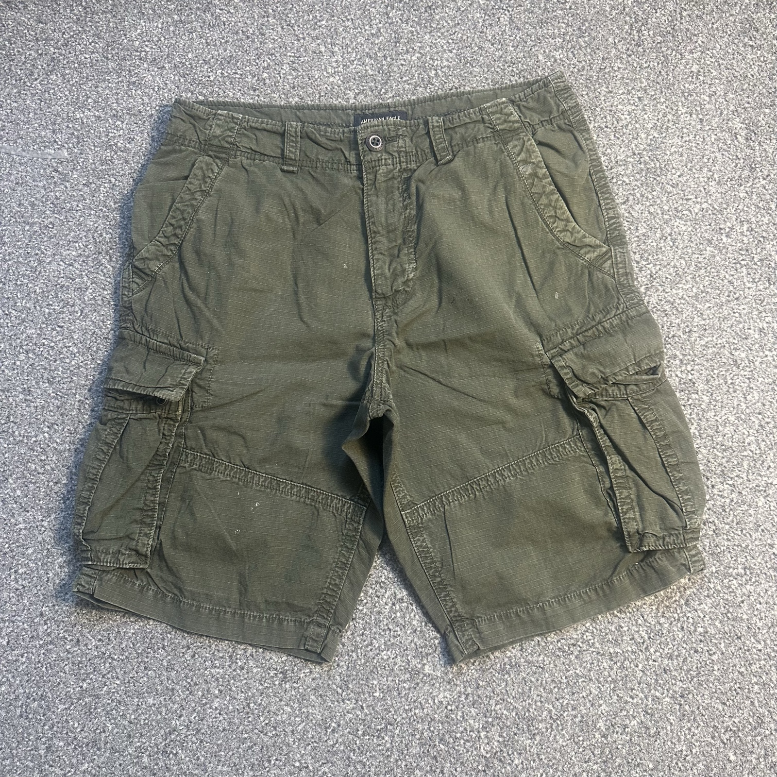 American Eagle Olive Green Cargo Shorts Mens Y2K Utility