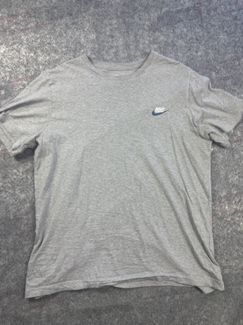 Nike Grey The Nike Tee T-Shirt Large Embroidered Swoosh