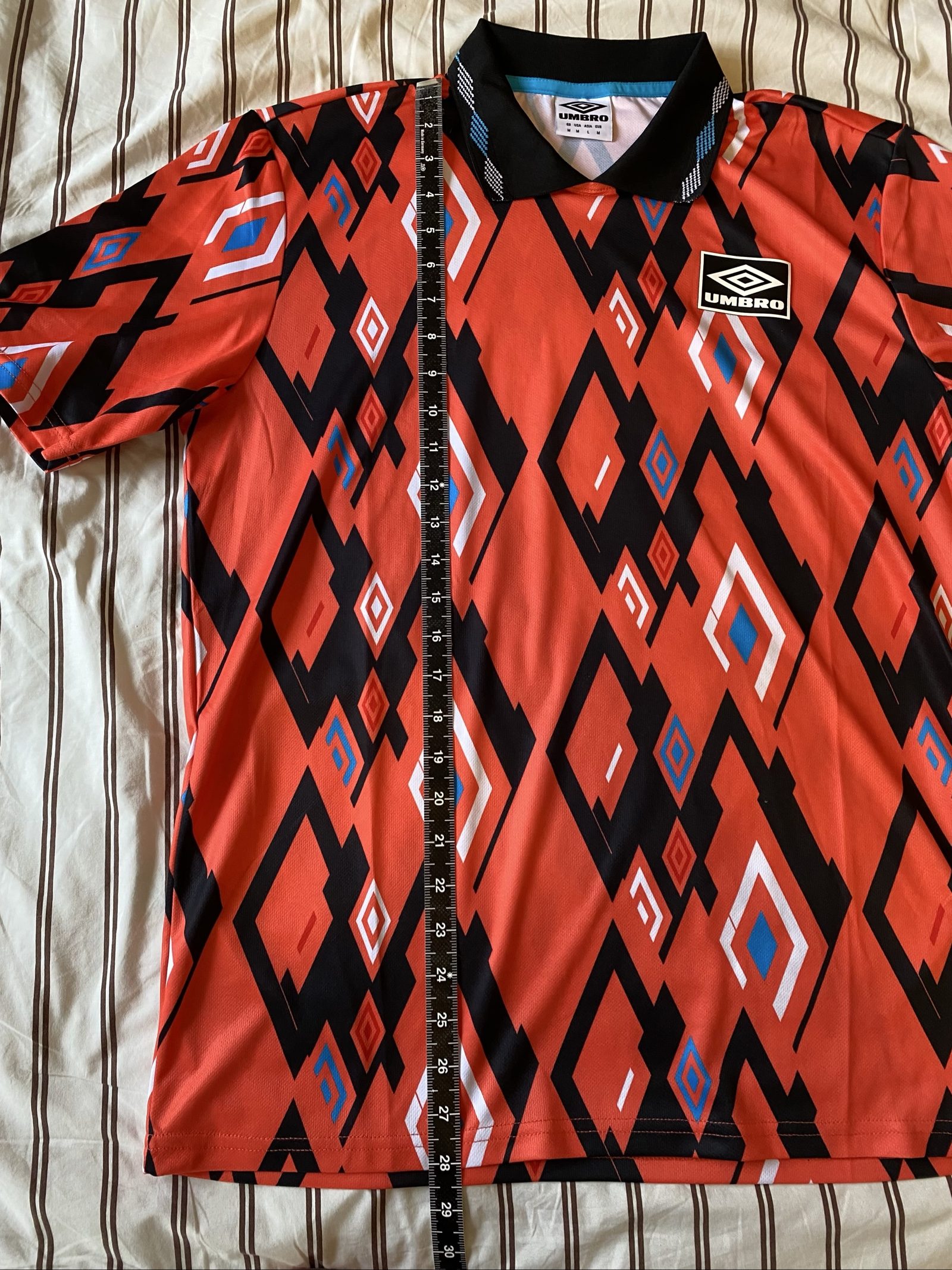 Umbro Vintage Style Collared T-Shirt with Geometric Umbro Pattern - Size M image 9