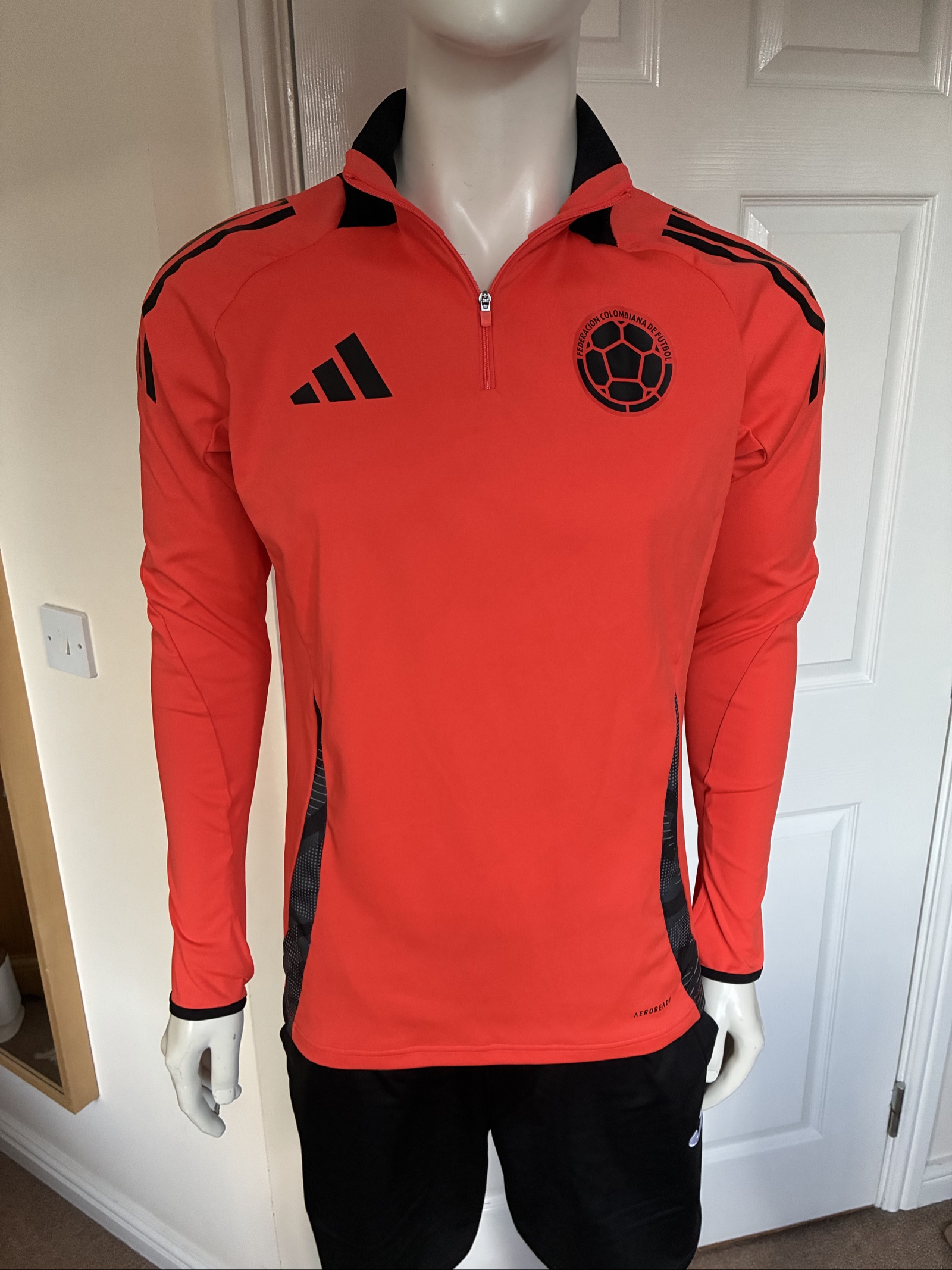 Adidas Colombia Orange & Black Football 1/4 Zip Training Top - Size M (Slim Fit) image 3