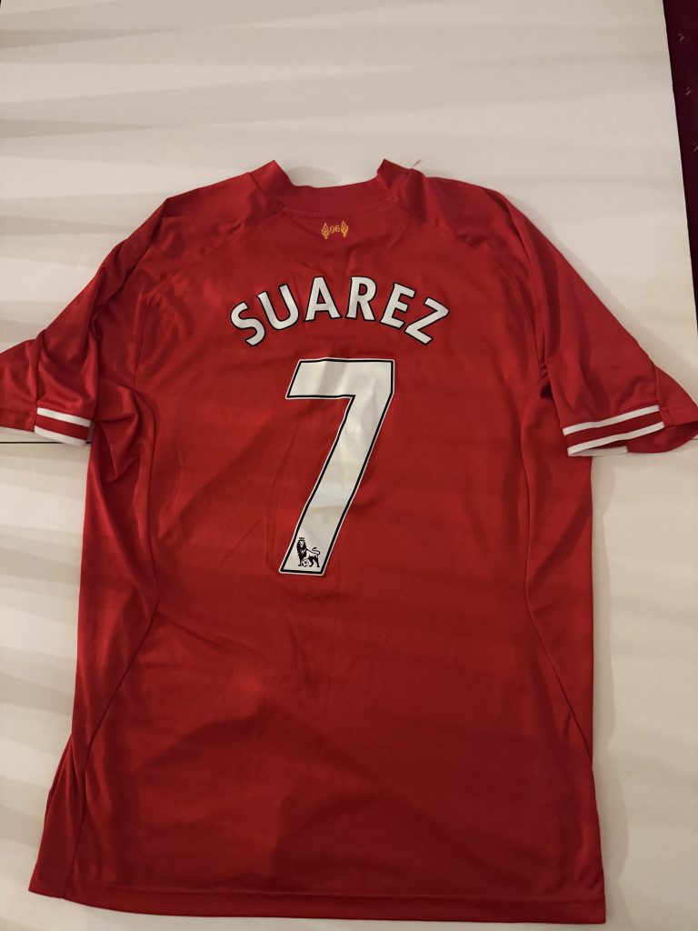 Liverpool 2013/14 Home shirt Suárez #7