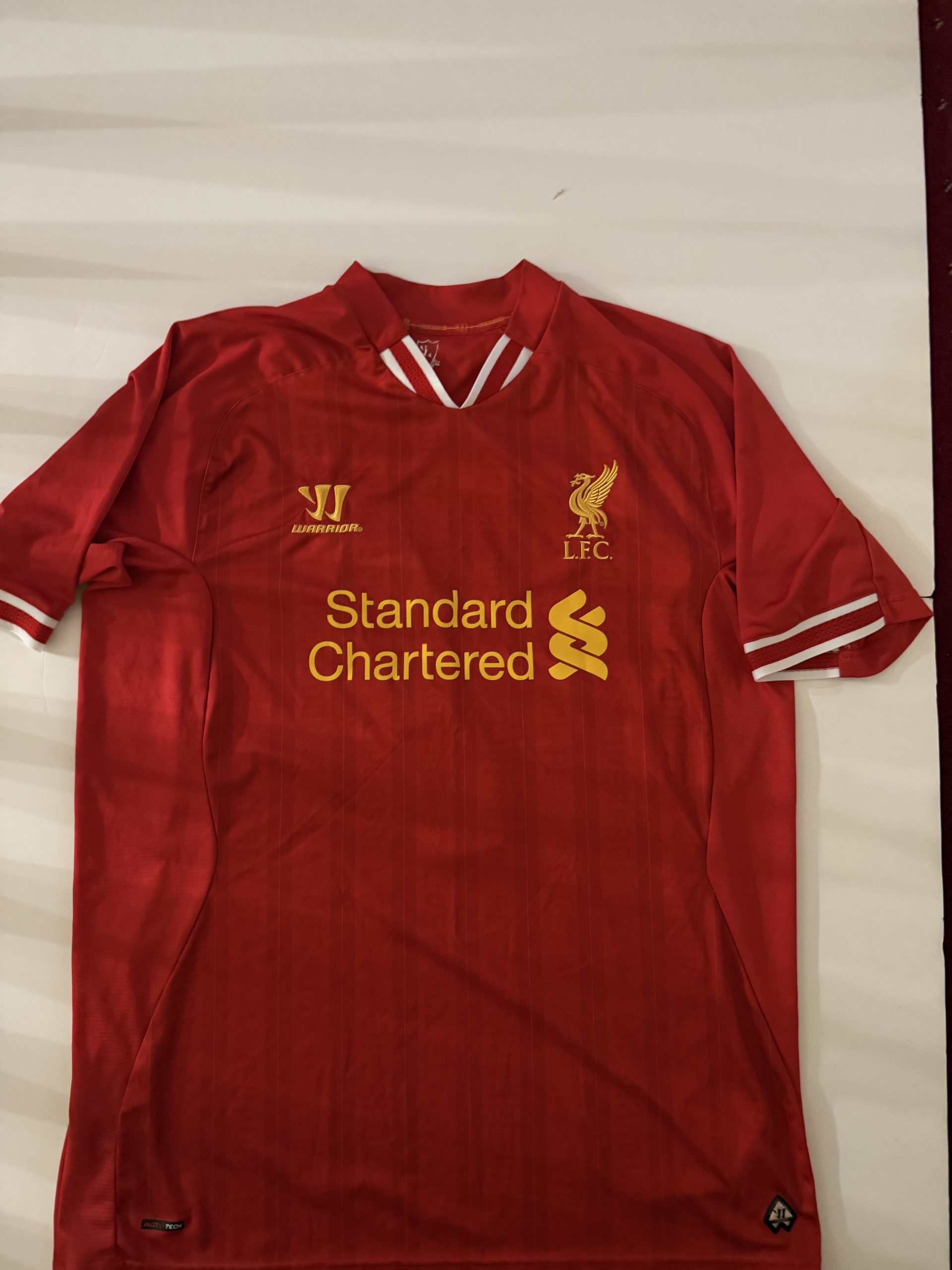 Liverpool 2013/14 Home shirt Suárez #7 image 2