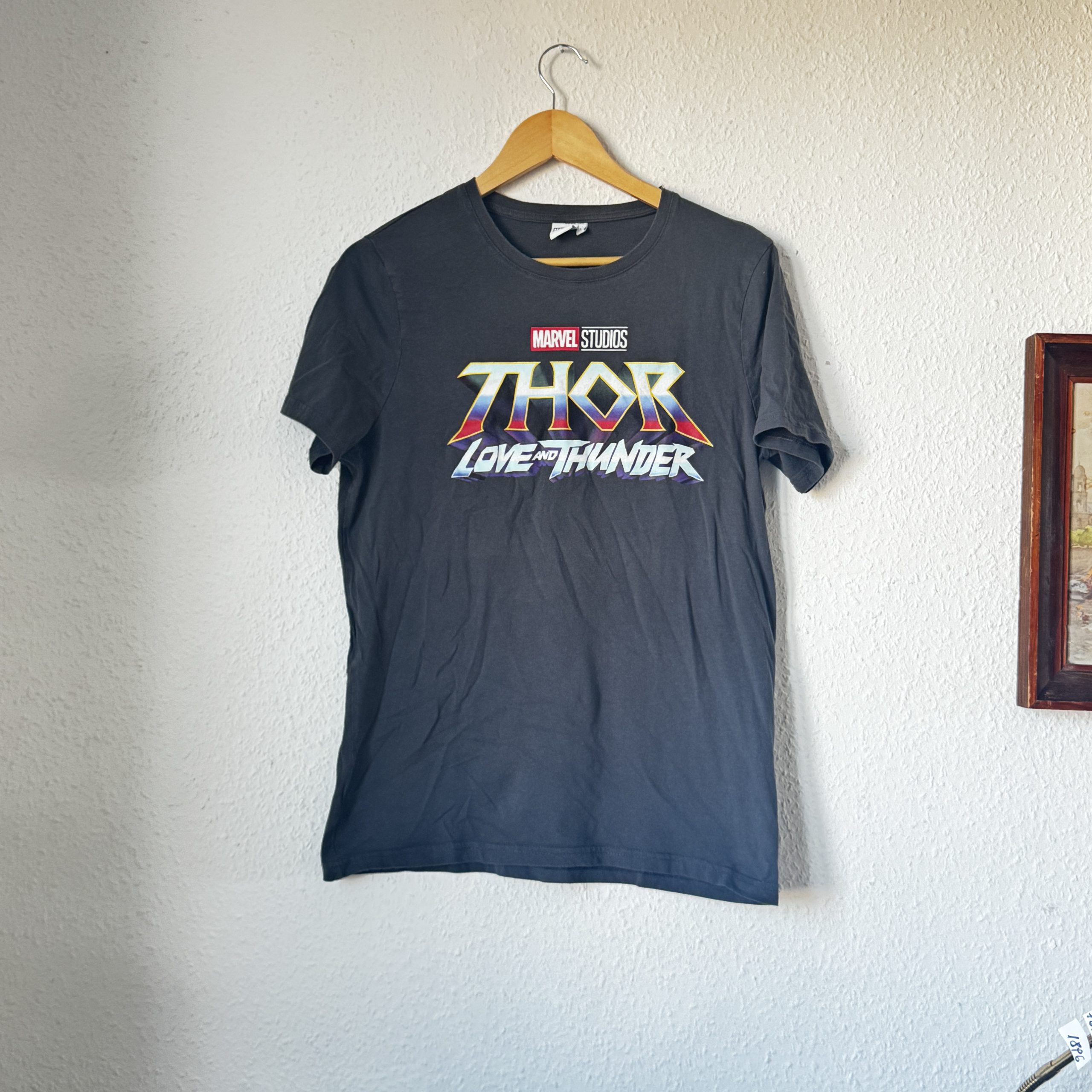 Marvel Studios Black Thor Love and Thunder Graphic T-Shirt Medium 1890