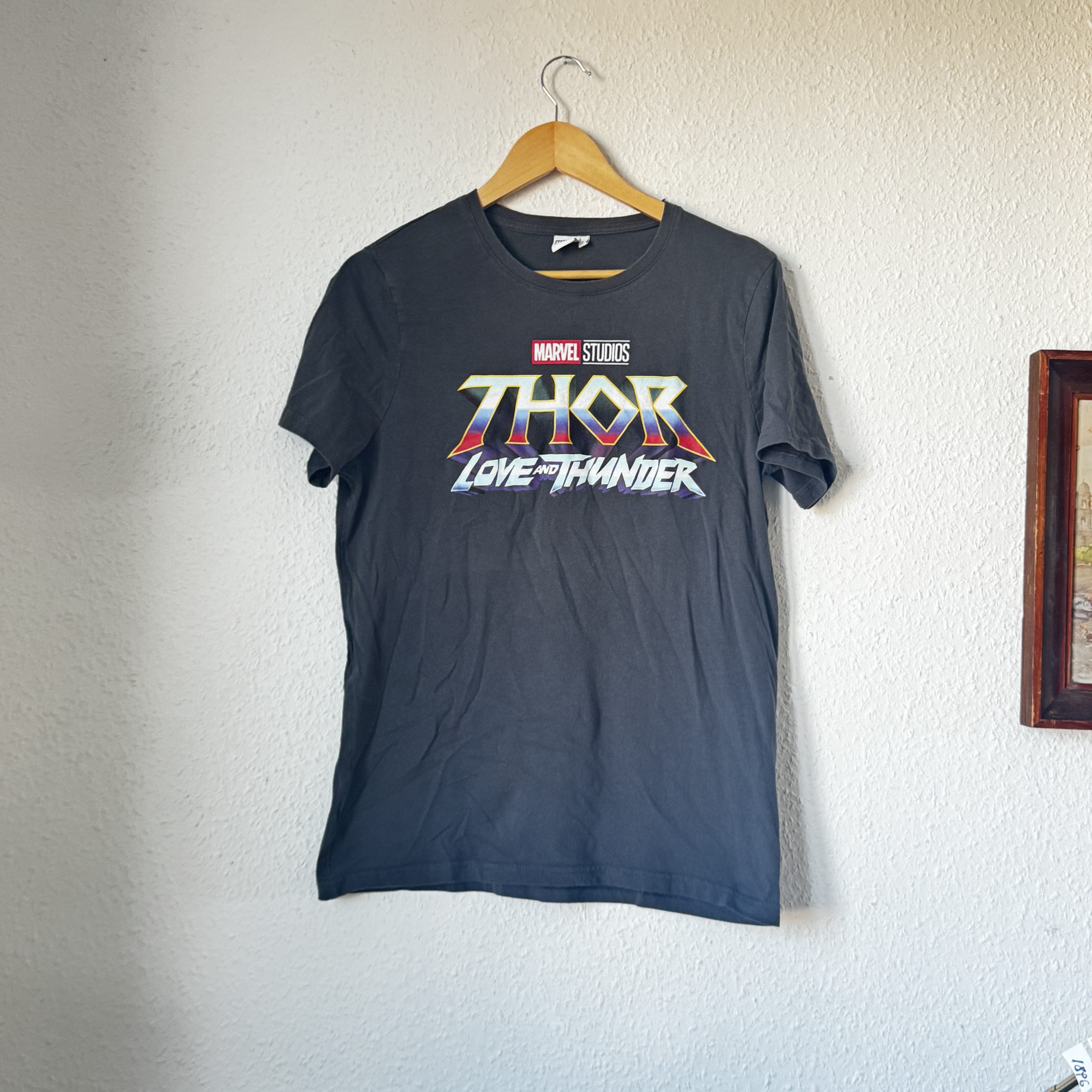 Marvel Studios Black Thor Love and Thunder Graphic T-Shirt Medium 1890 image 2