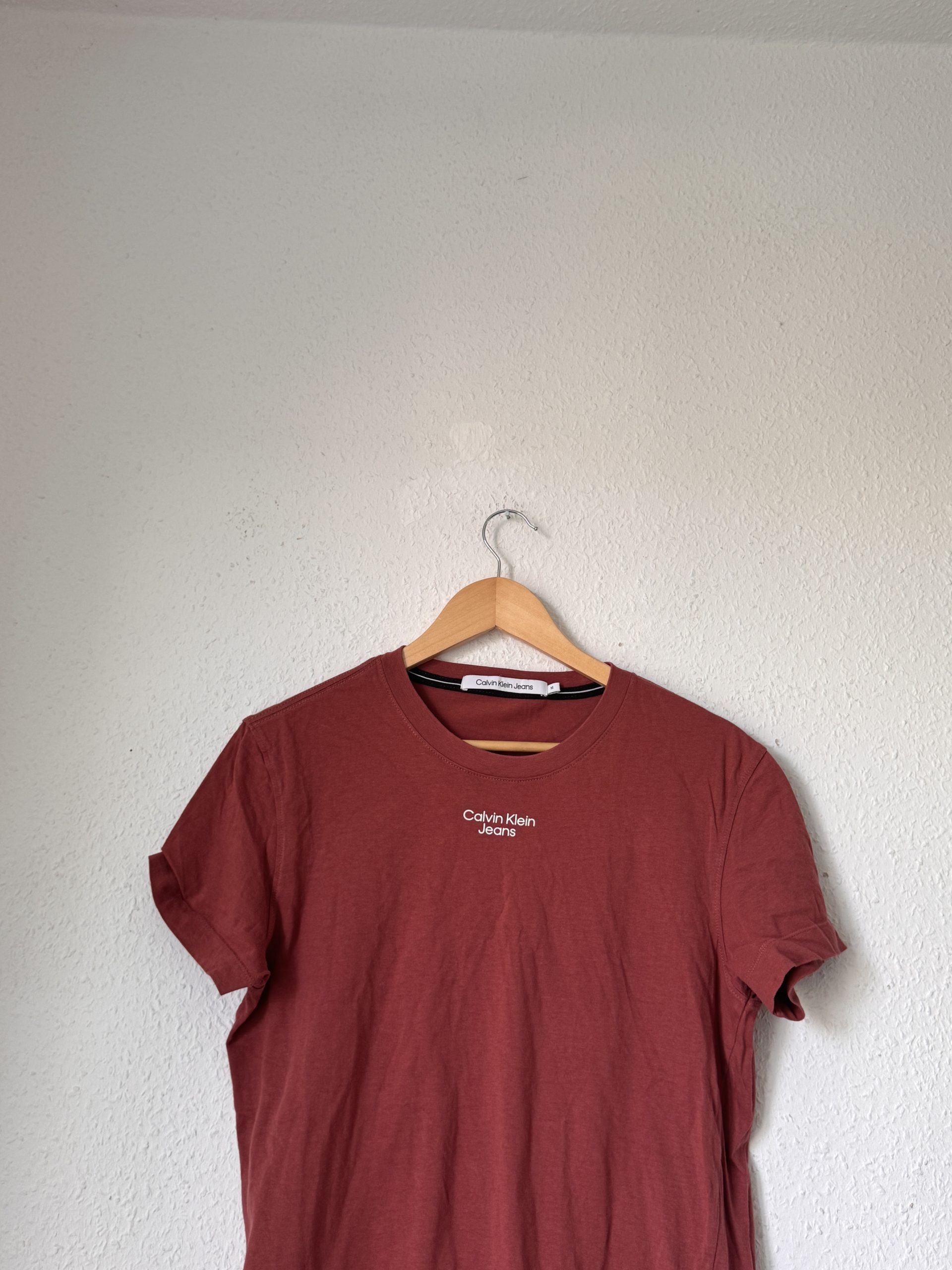 Calvin Klein Jeans Red T-Shirt Medium Cotton 2955 image 2