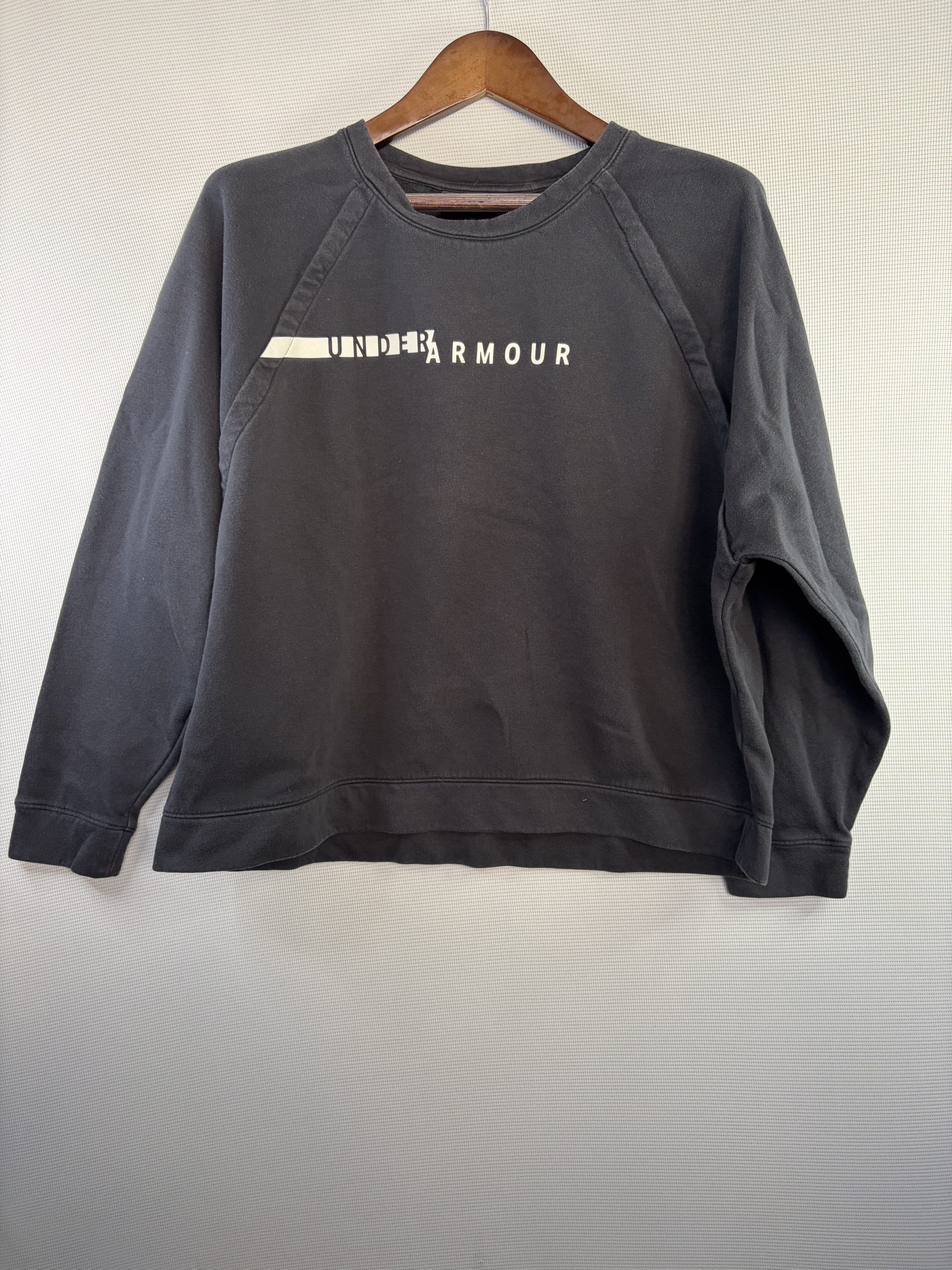Under Armour Black Crewneck Sweatshirt XL Loose Fit