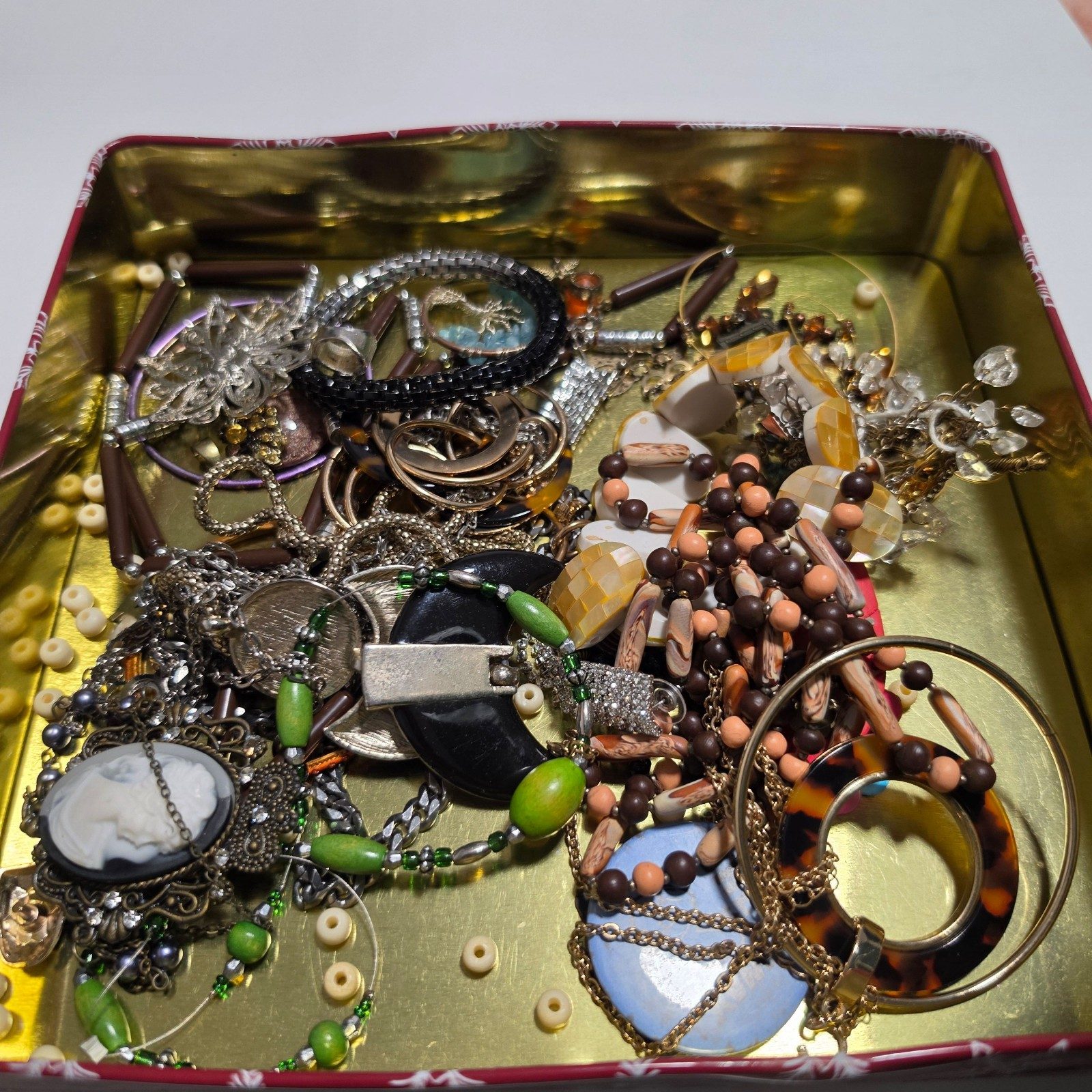 Mixed jewelry lot image 3