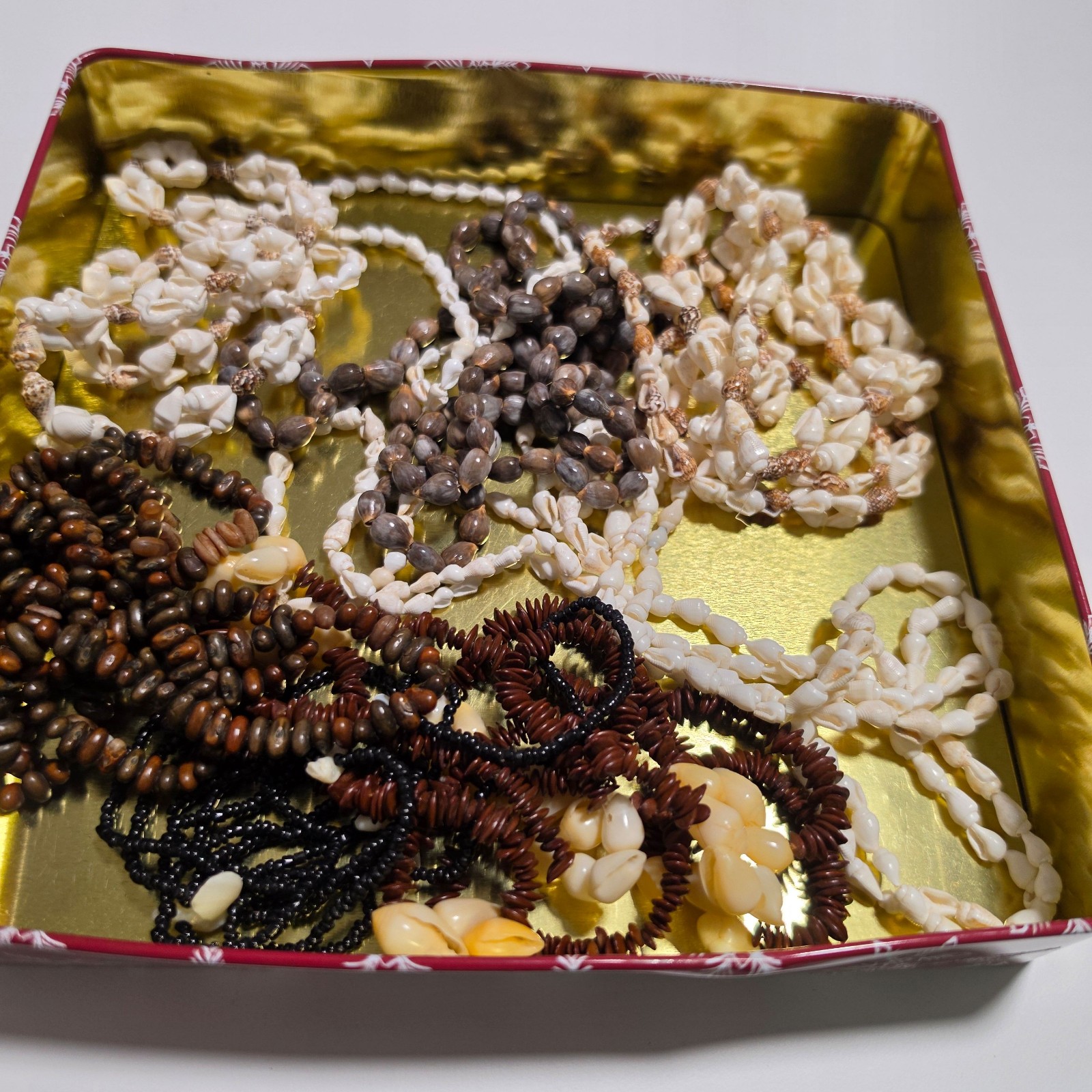 Vintage Natural Shell & Bead Necklace bundle image 3