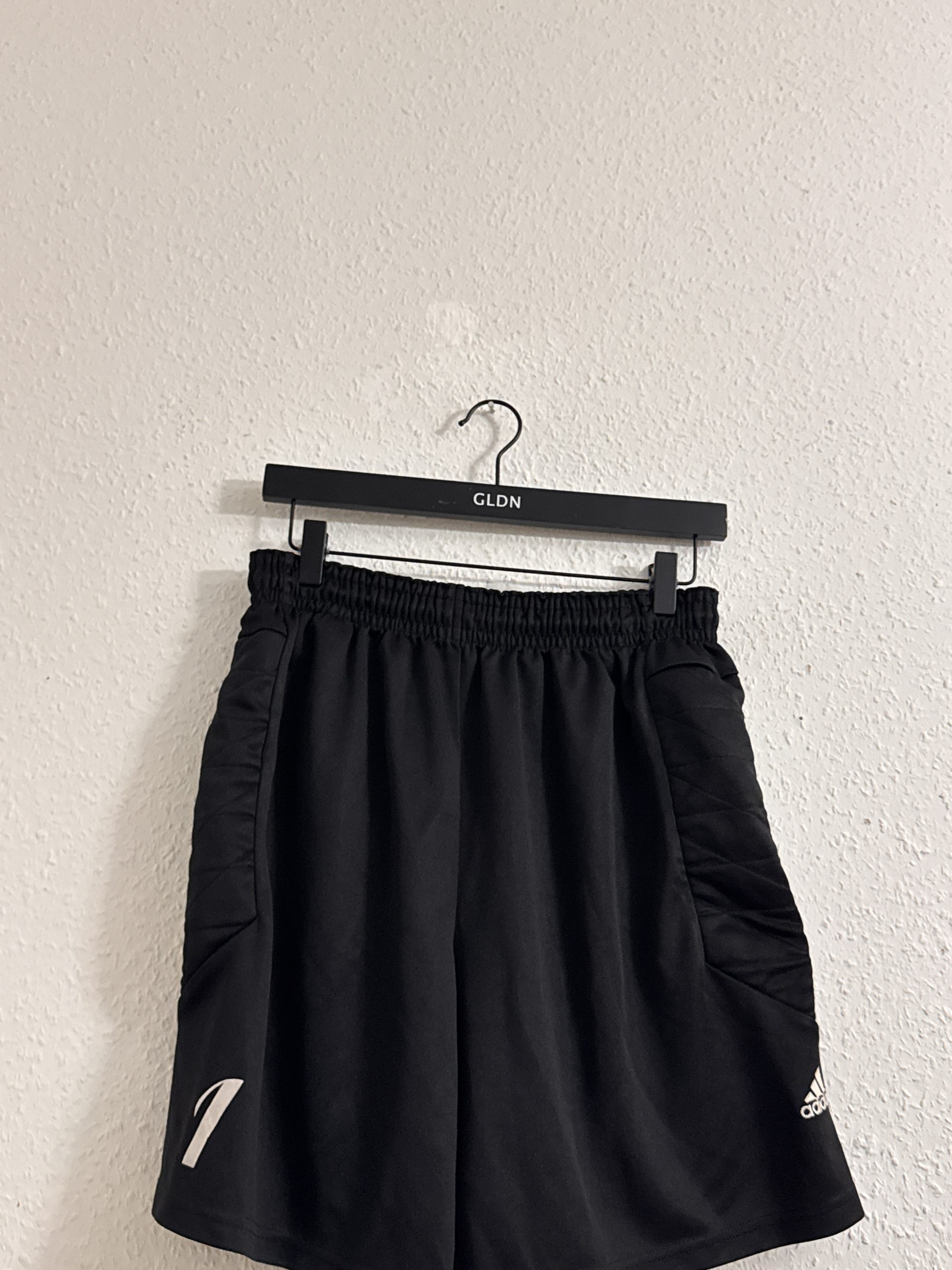 Adidas Black Quilted Padded Sports Shorts L with Three Stripes 2937 image 2