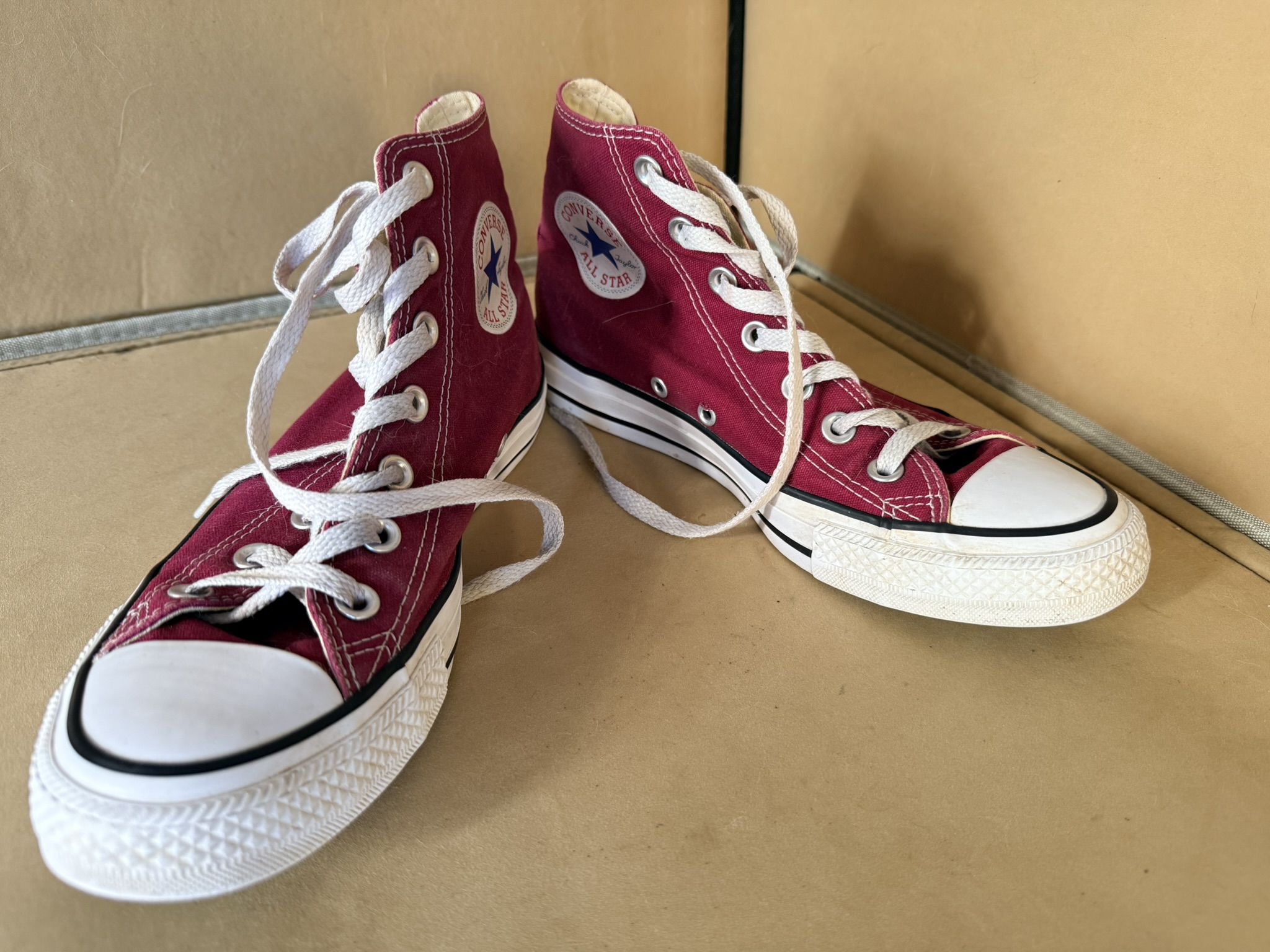 Converse Burgundy Chuck Taylor All Star High Top UK 5.5 Canvas Sneakers