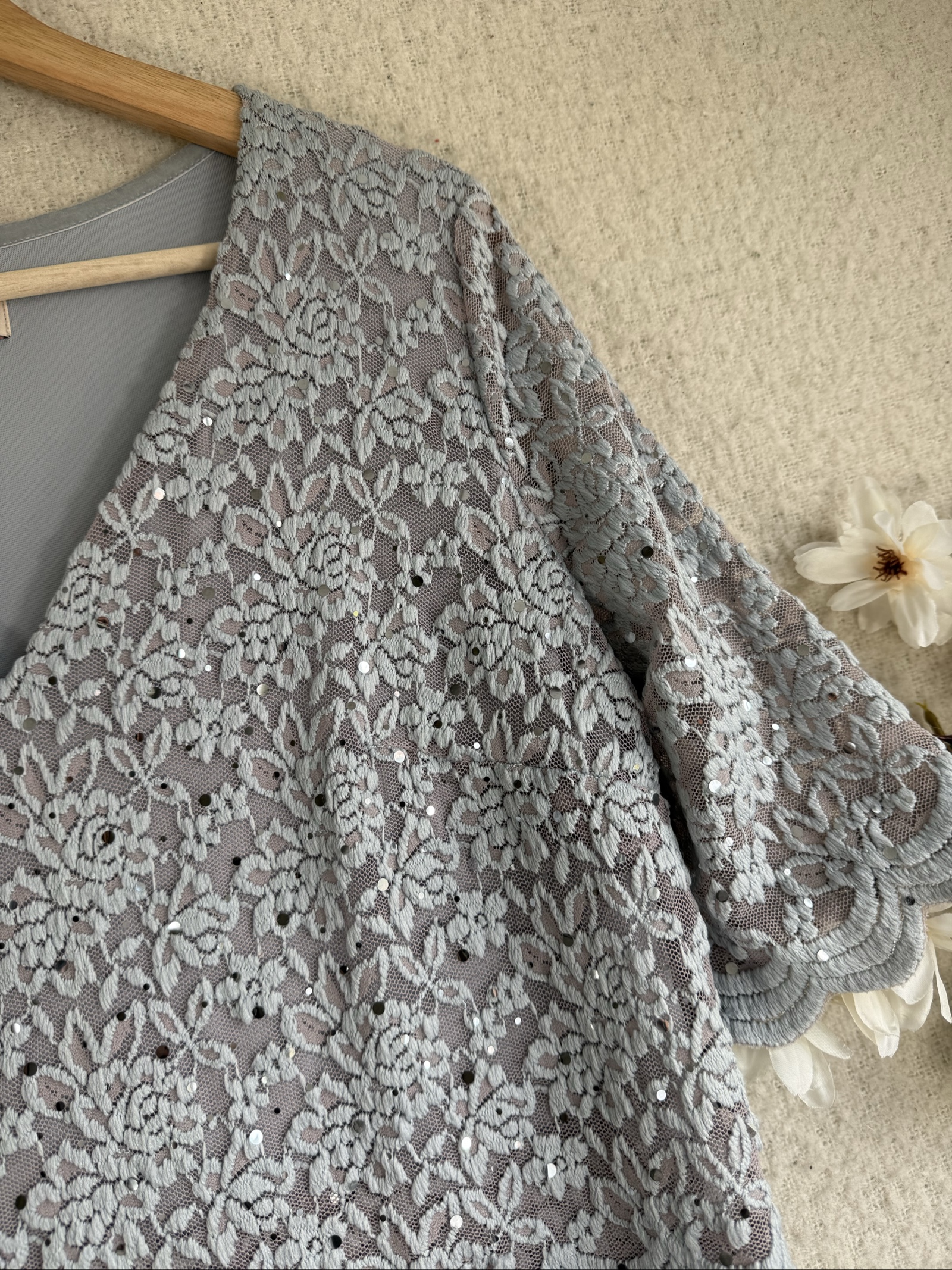 M&S Silver Lace V-Neck Dress UK 18 Elegant Sequined Occasion Style image 2