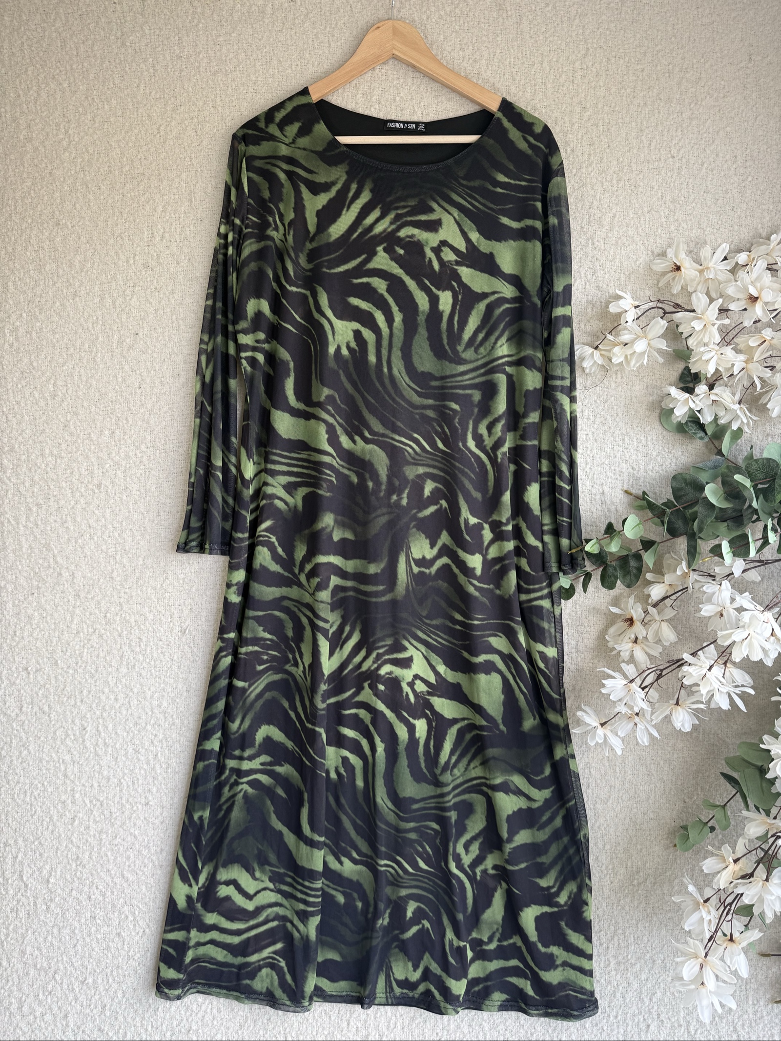 Fashion SZN Green & Black Animal Print Long Sleeve Midi Dress UK 18