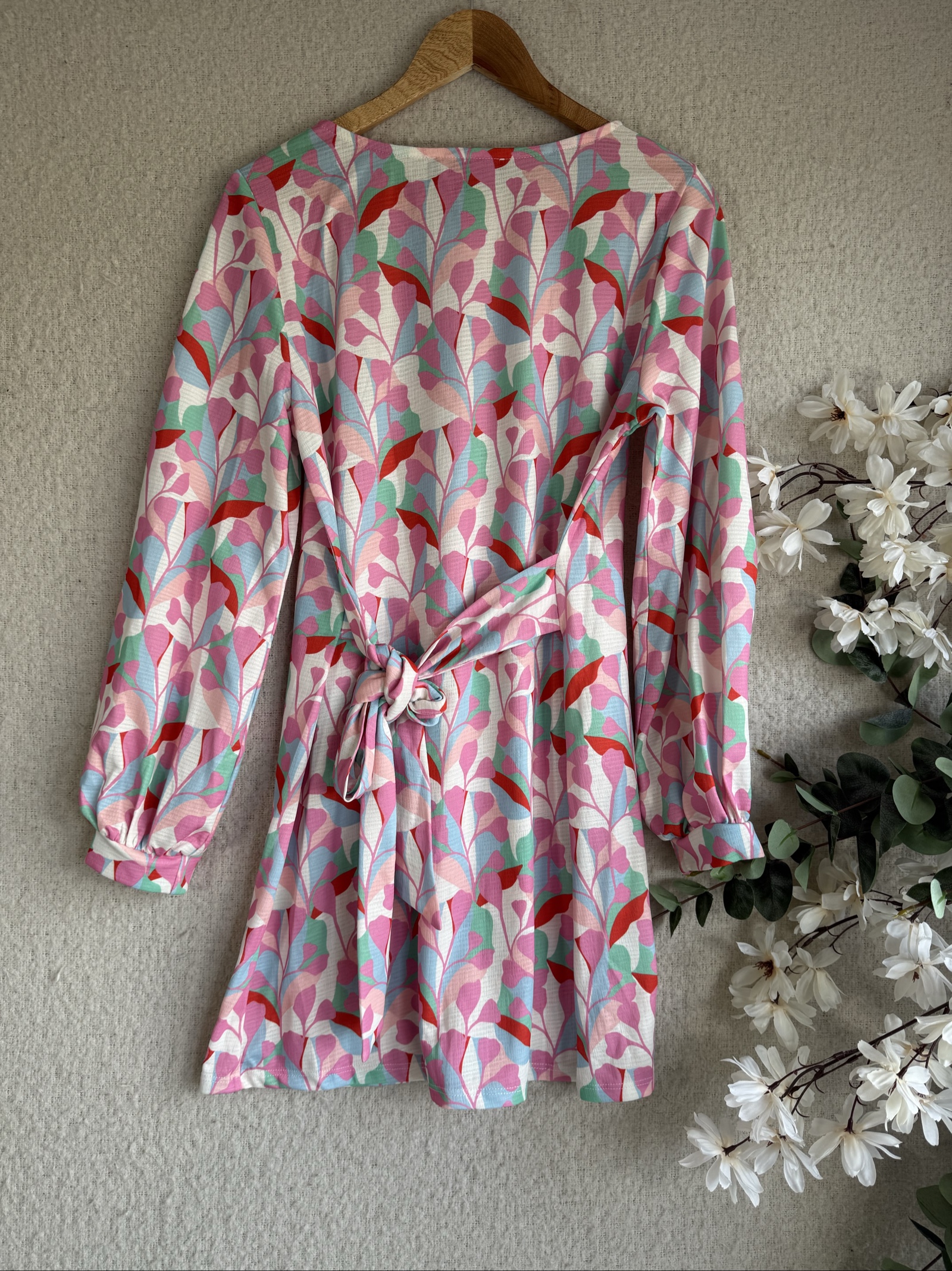 Girls On Film Pink Multi Leaf Print Long Sleeve Dress UK 12 Stylish Casual image 3