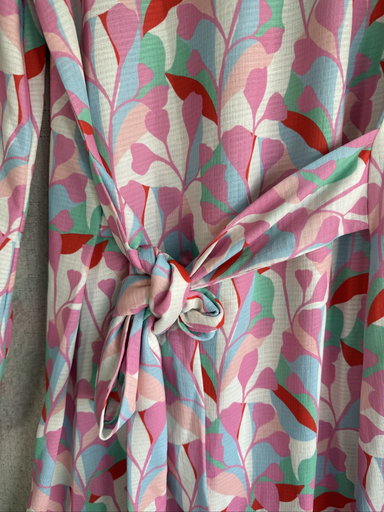 Girls On Film Pink Multi Leaf Print Long Sleeve Dress UK 12 Stylish Casual image 4