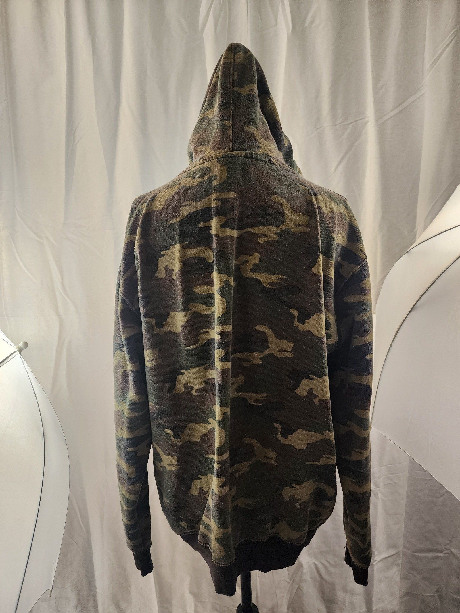 Eighty Eight Camouflage Hoodie Large Cozy Lined Pullover with Astronaut Embroidery image 4