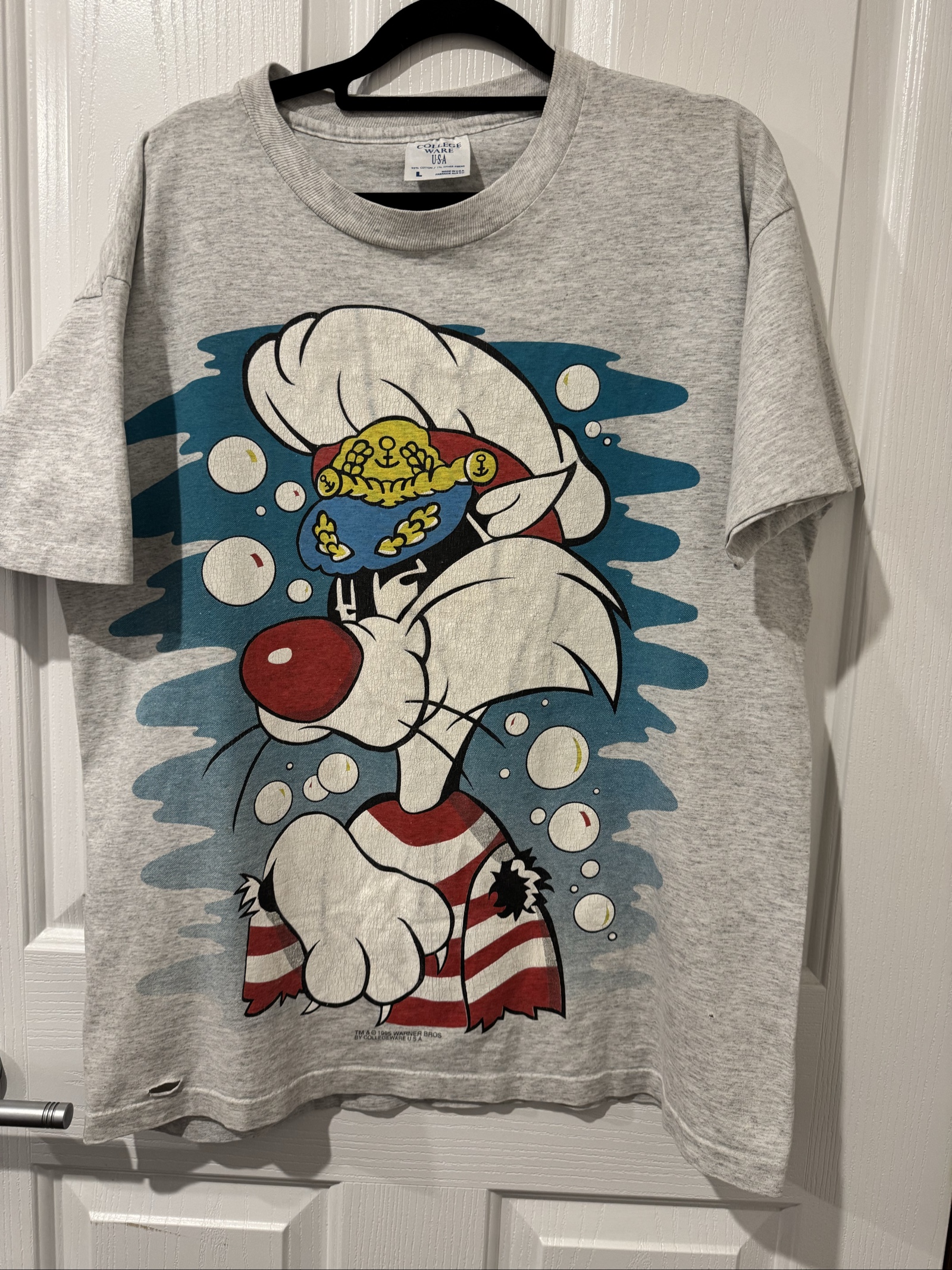 College Ware USA Grey Sylvester Sailor T-Shirt Large Cartoon Print