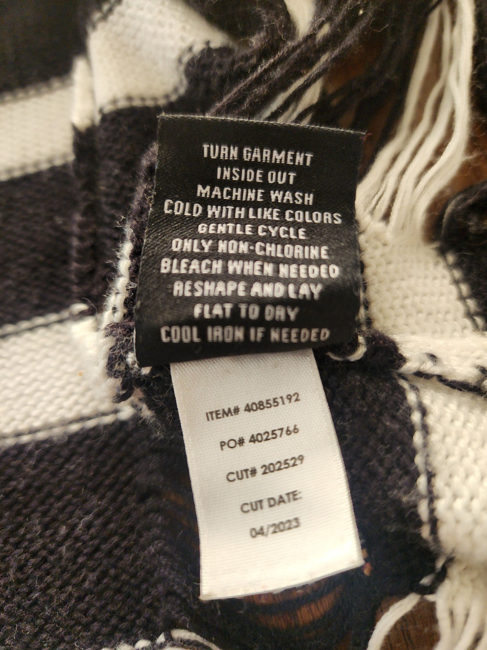 Unbranded Black & White Striped Distressed Sweater M image 8