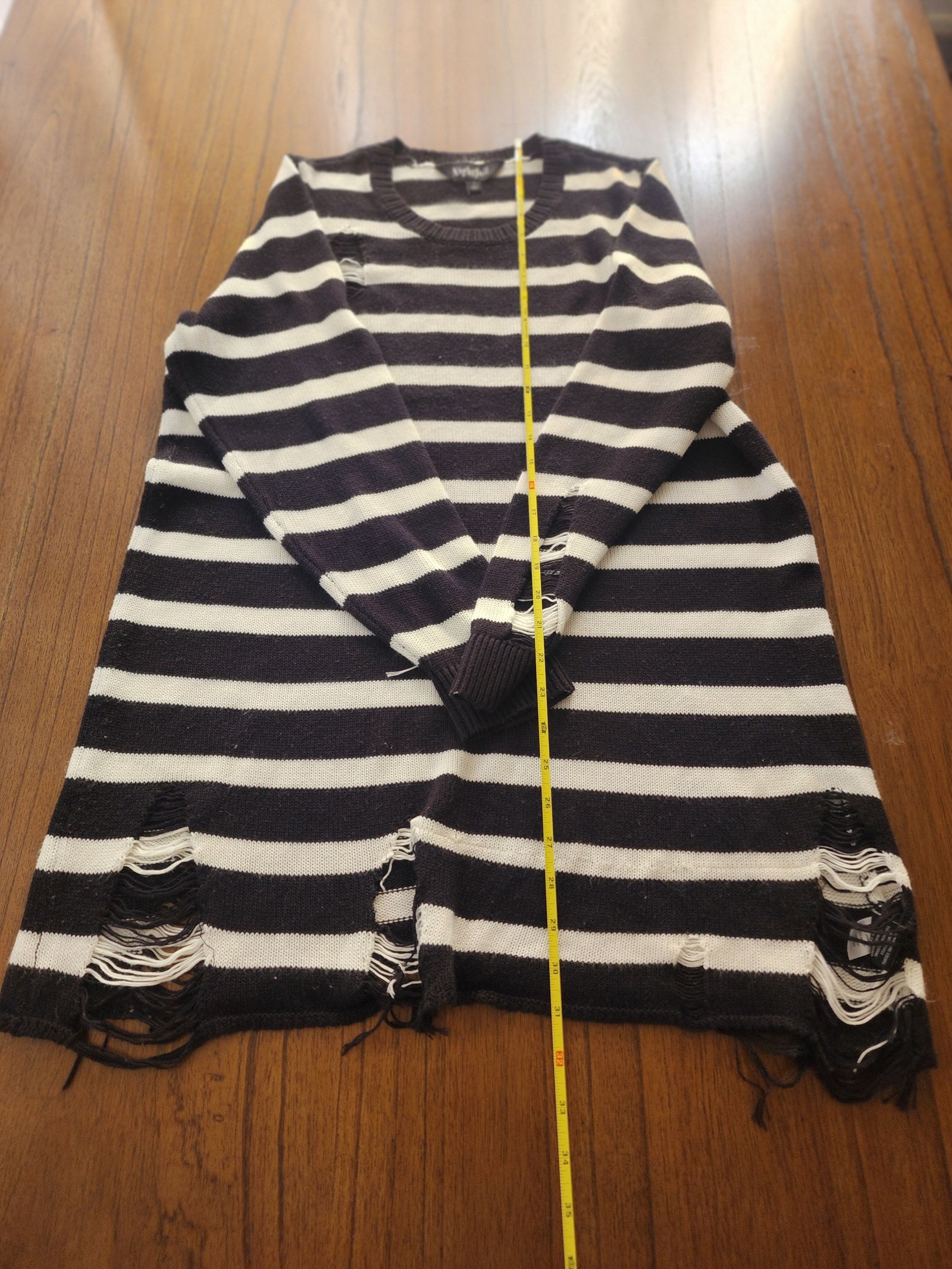 Unbranded Black & White Striped Distressed Sweater M image 9