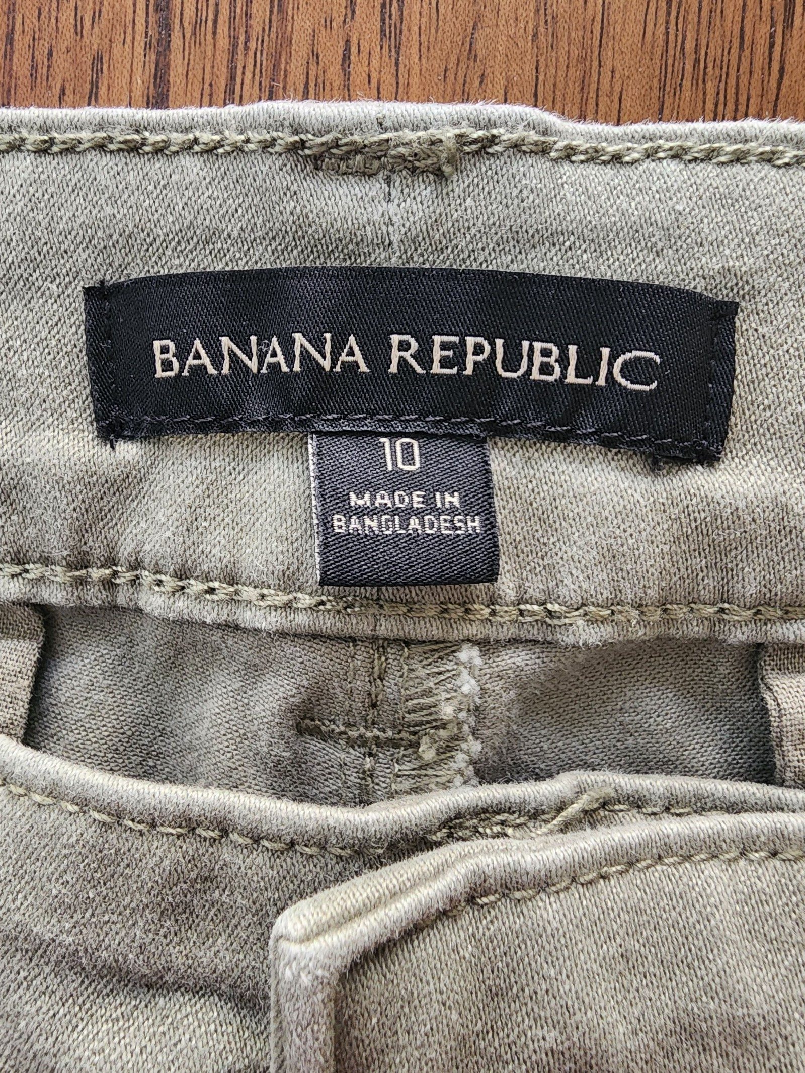 Banana Republic Olive Green Chino Pants Size 10 image 3