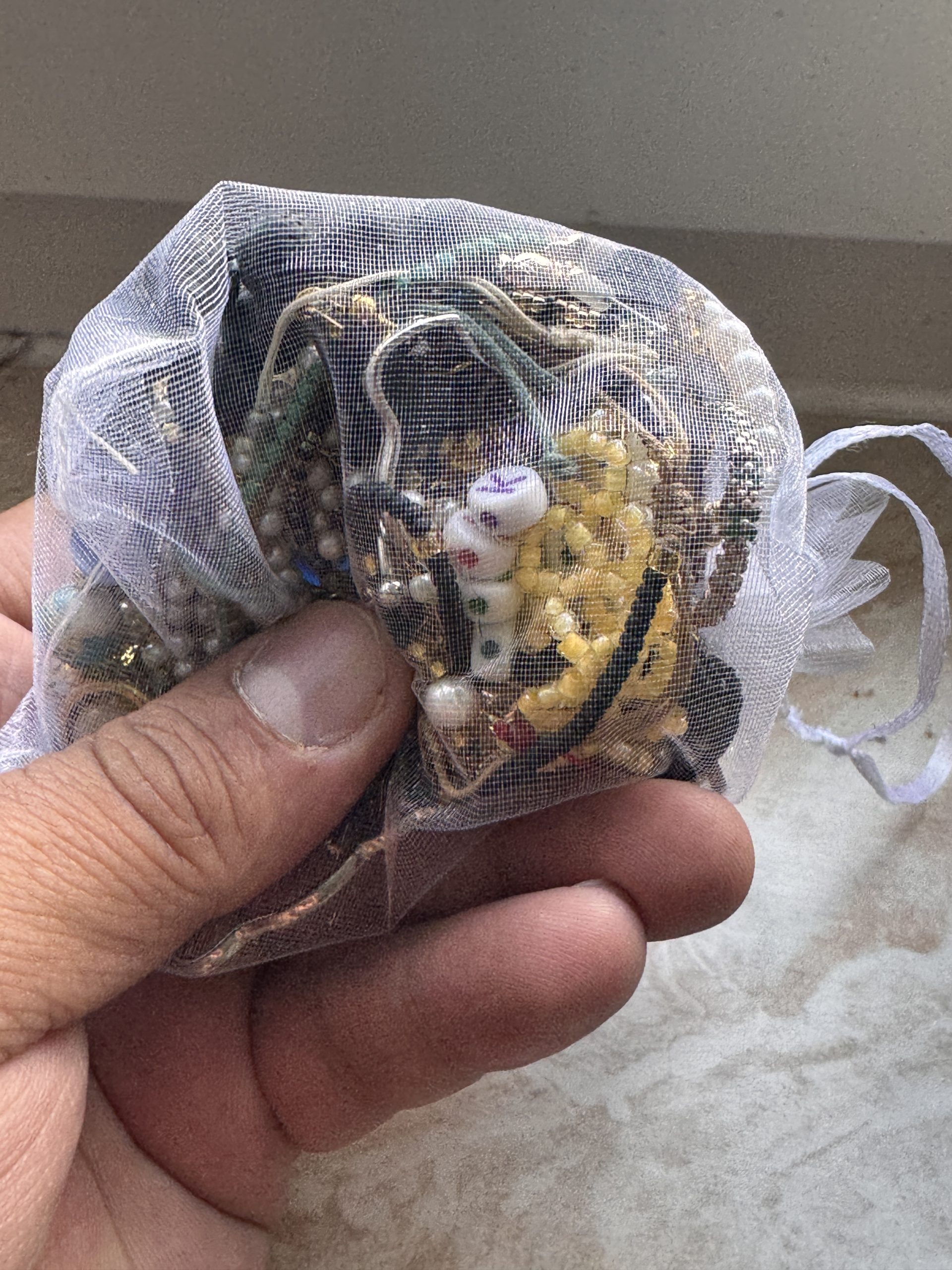 Schmuck-Beutel mit Überraschung - untested image 2