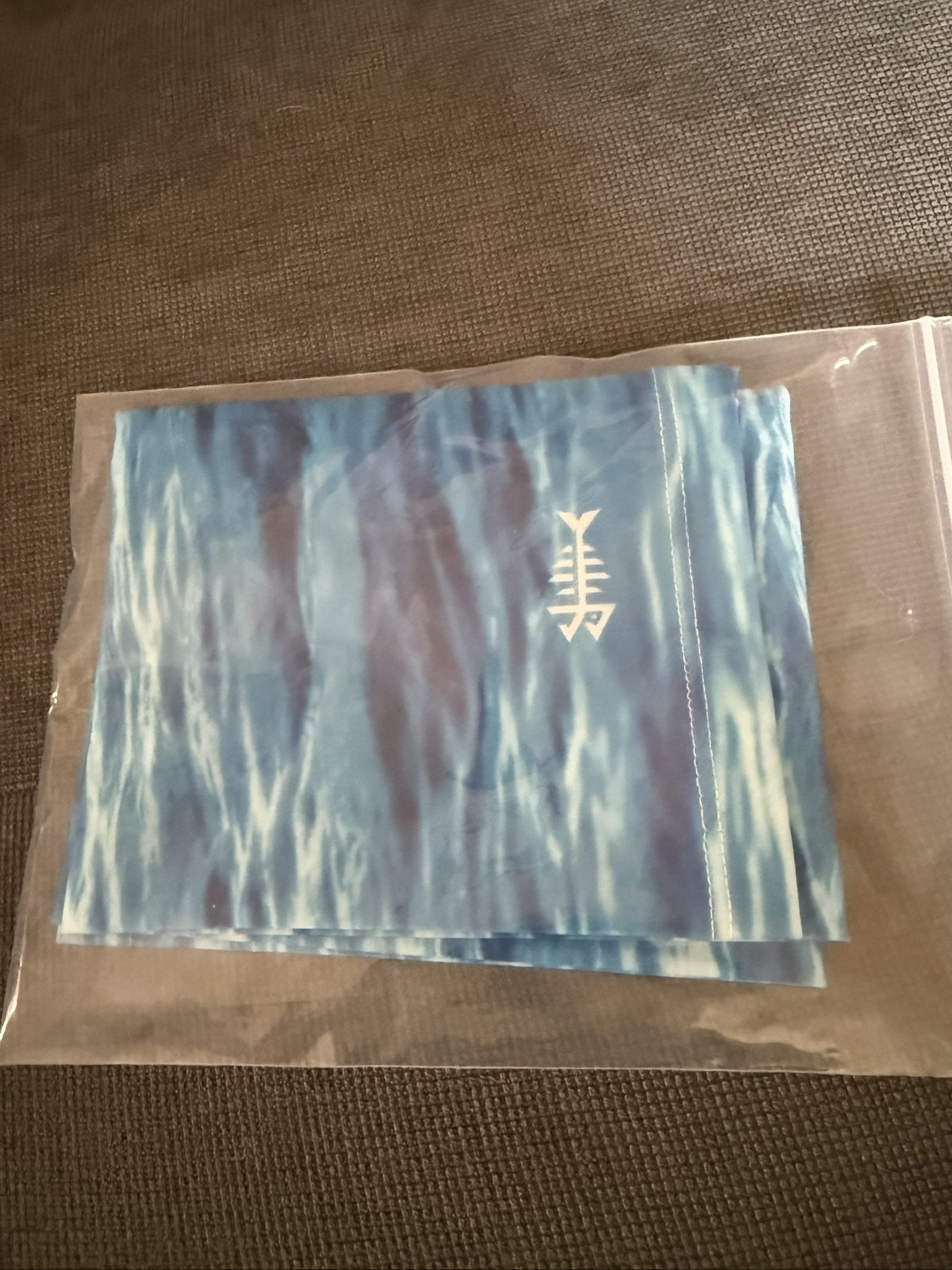 Bassdash Blue & White UPF 50+ Neck Gaiter Sun Protection