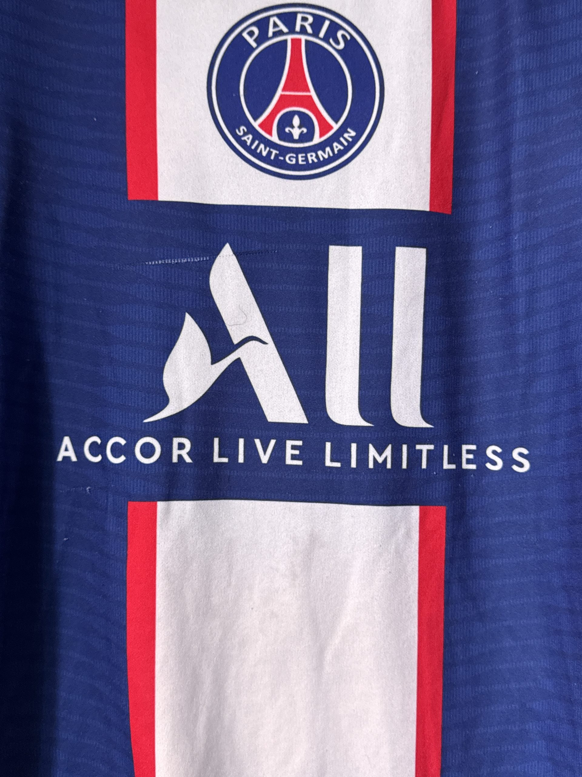 Paris Saint-Germain Blue & White Football Jersey Medium 2980 image 3