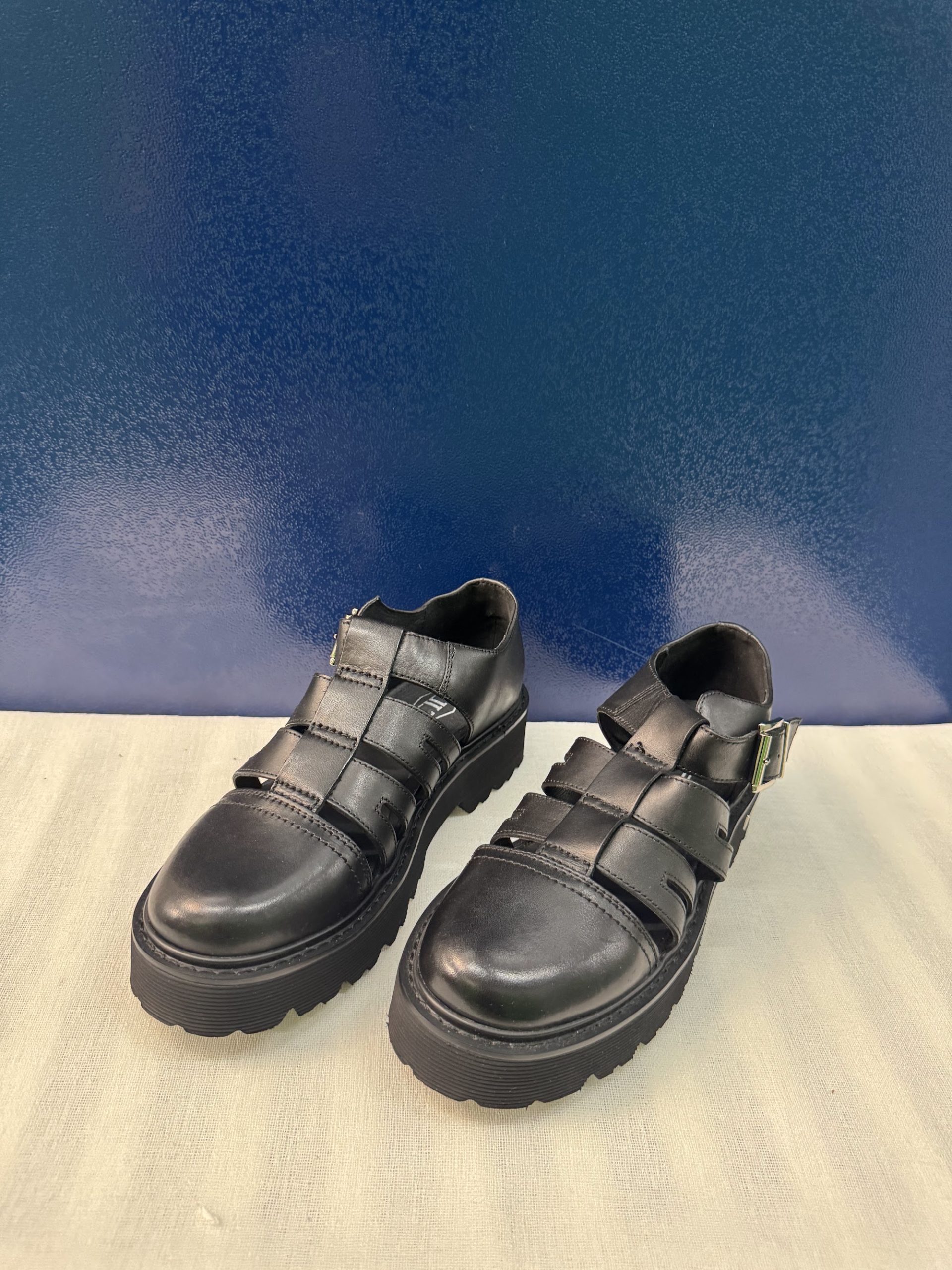 Sandalias cangrejeras CULT de piel – Negro, talla 40, como nuevas