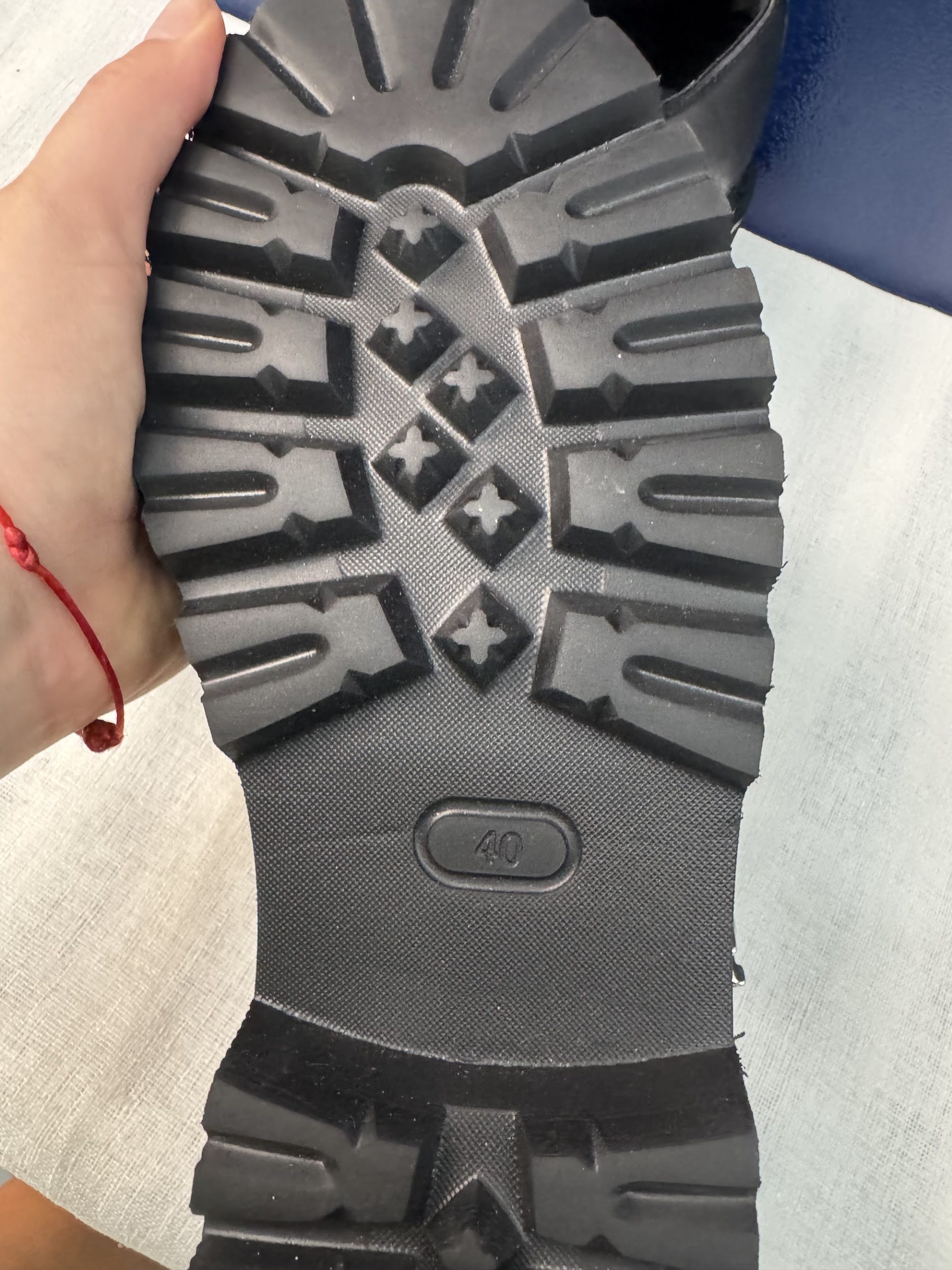 Sandalias cangrejeras CULT de piel – Negro, talla 40, como nuevas image 3