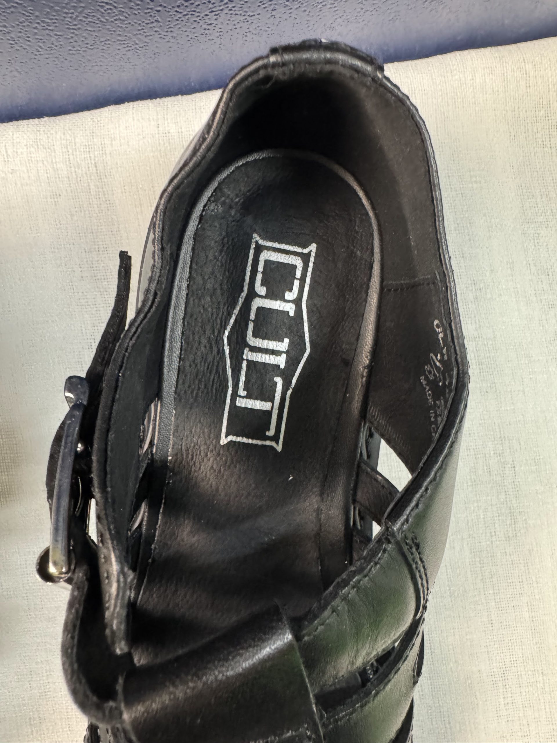 Sandalias cangrejeras CULT de piel – Negro, talla 40, como nuevas image 4
