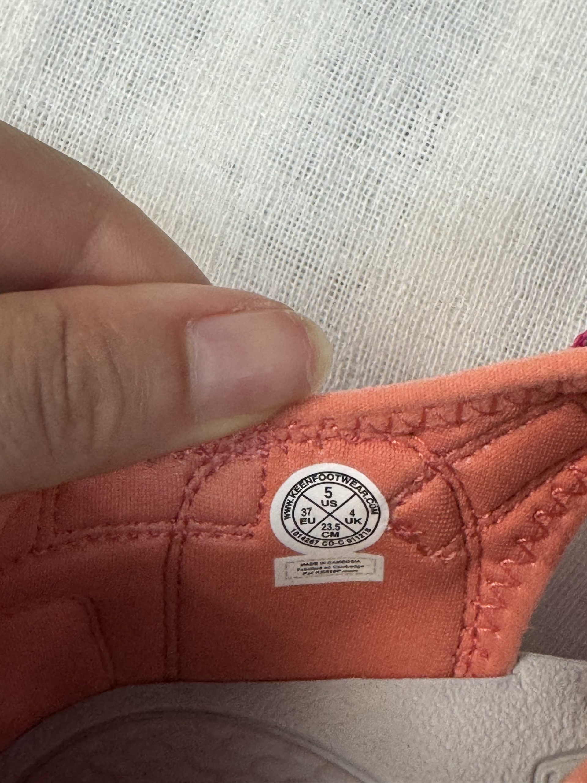 Sandalias Keen Newport H2 – Coral/fucsia, talla 37, nuevas image 3