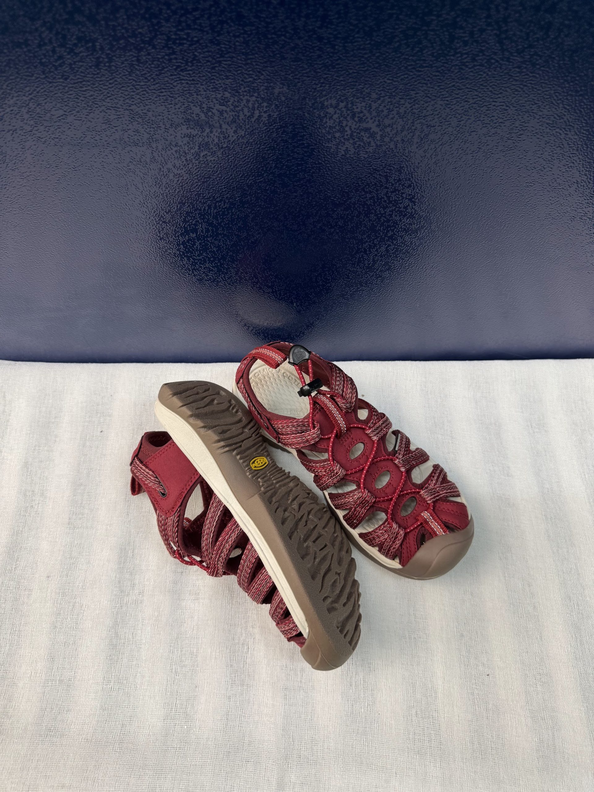 Sandalias Keen Whisper – Burdeos, talla 36, nuevas image 2